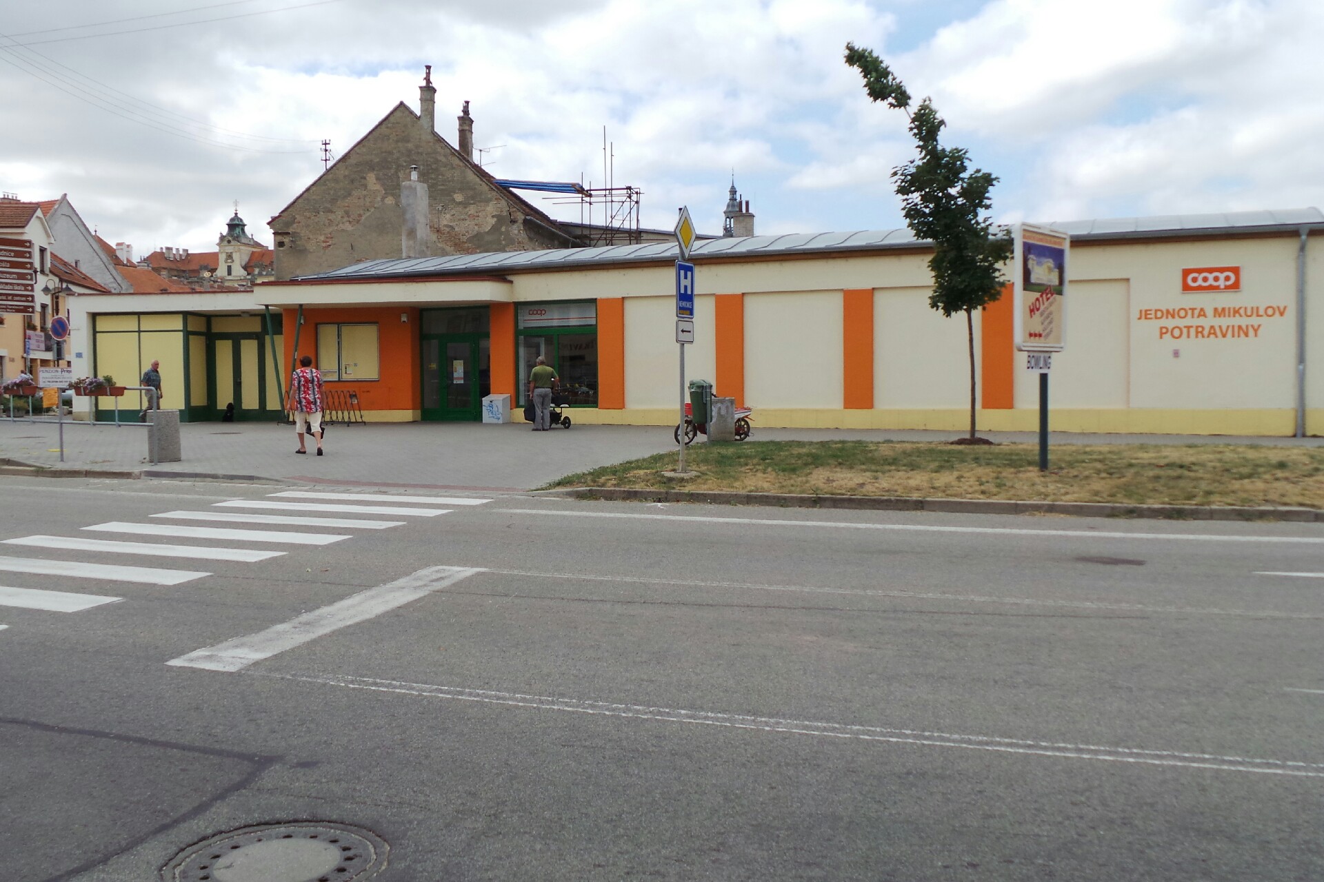 COOP - Jednota, spotřební družstvo v Mikulově