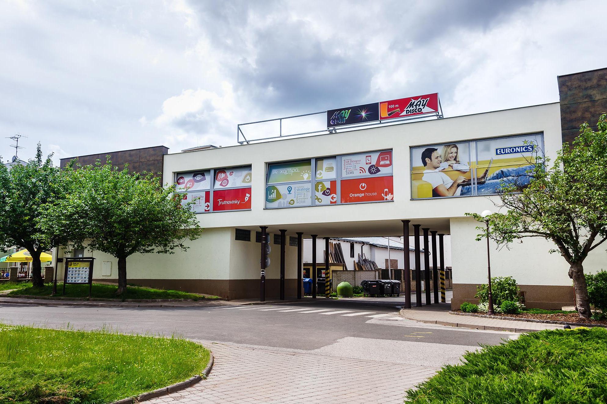 Orange house, s.r.o.