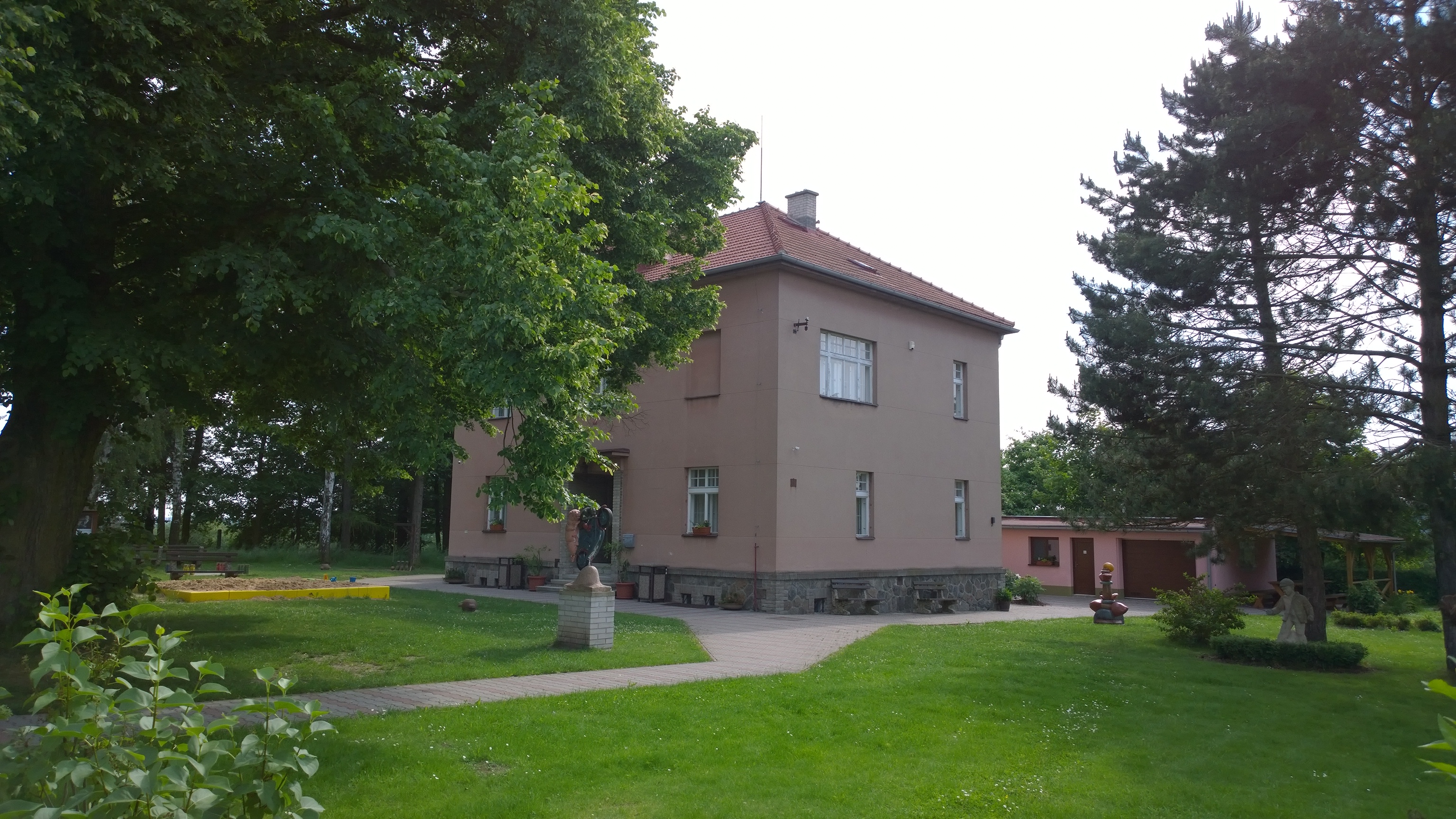 Památník Josefa Lady a jeho dcery Aleny foto 2