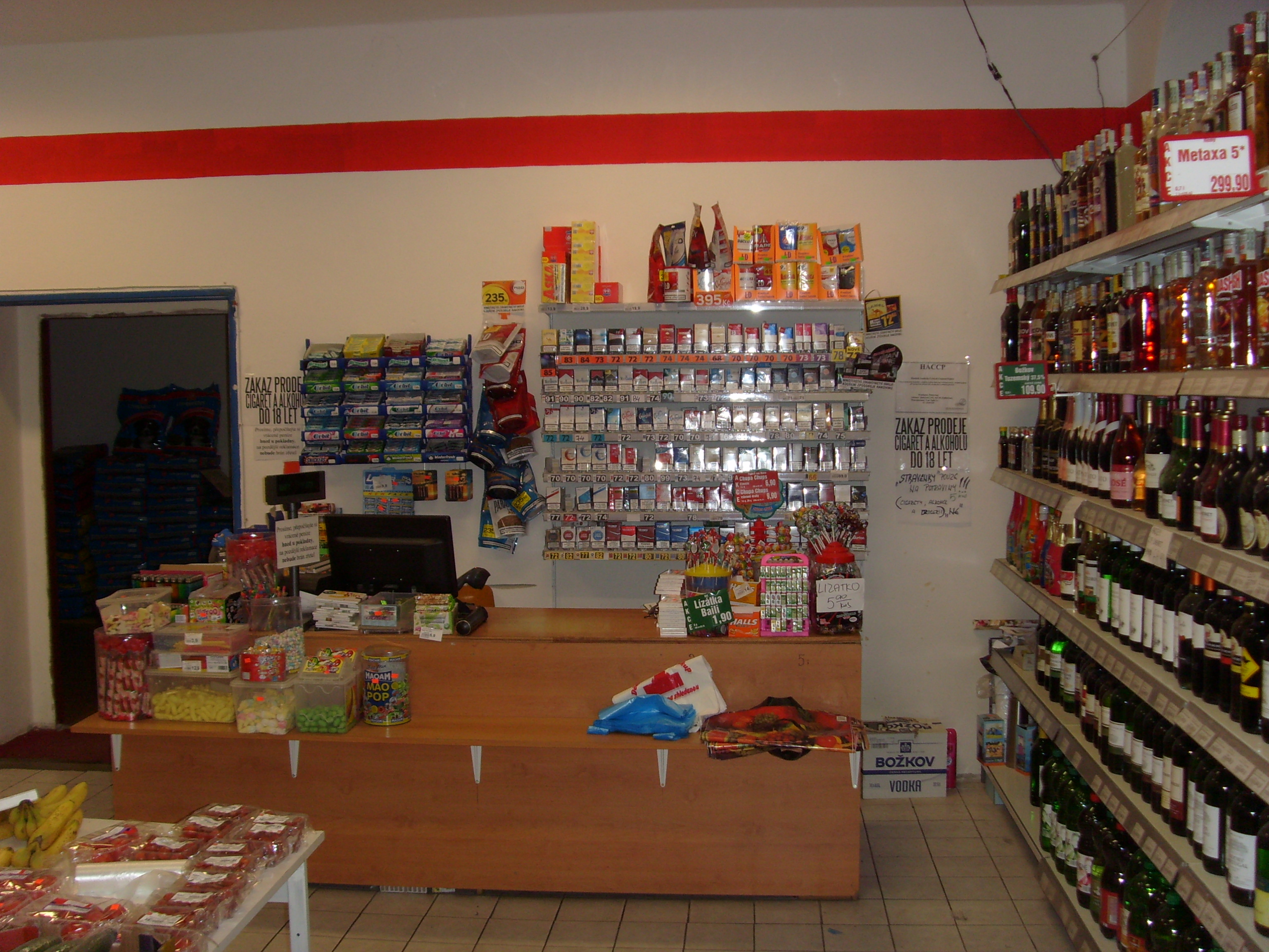 Večerka Dukelská 192 foto 3