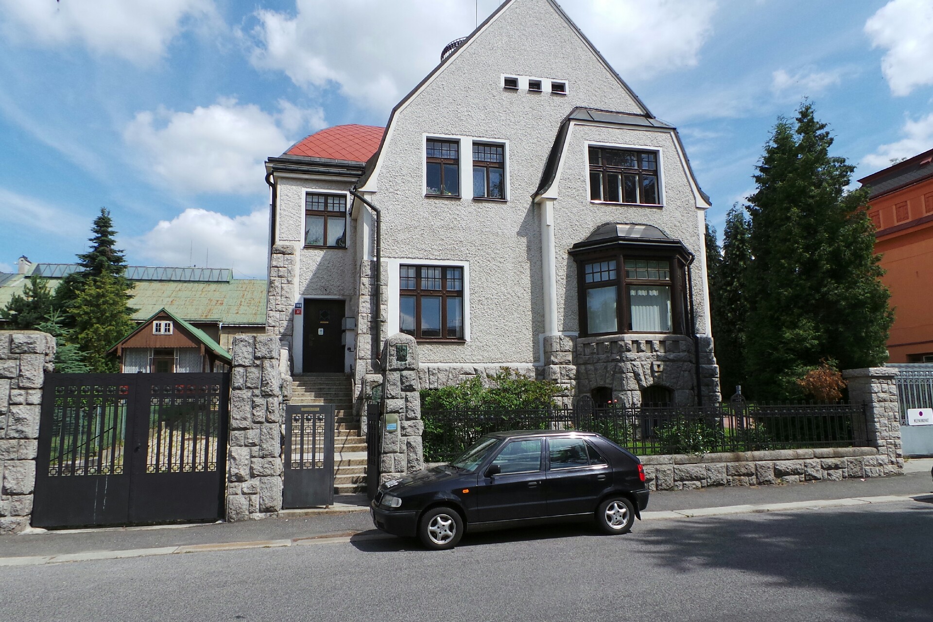 MUDr. Oujezdská Danuše