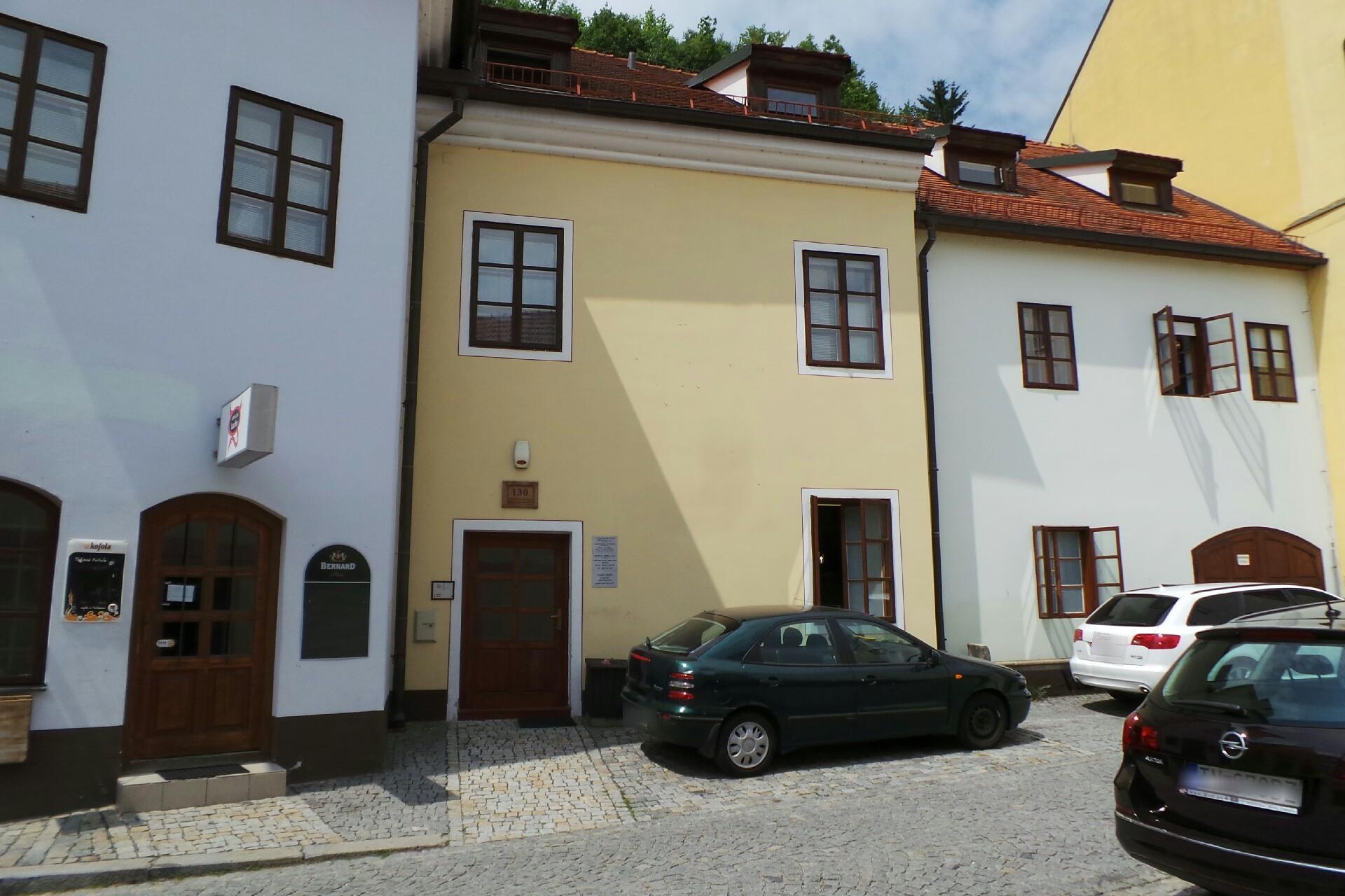 1.českokrumlovská zdravotní, s.r.o.