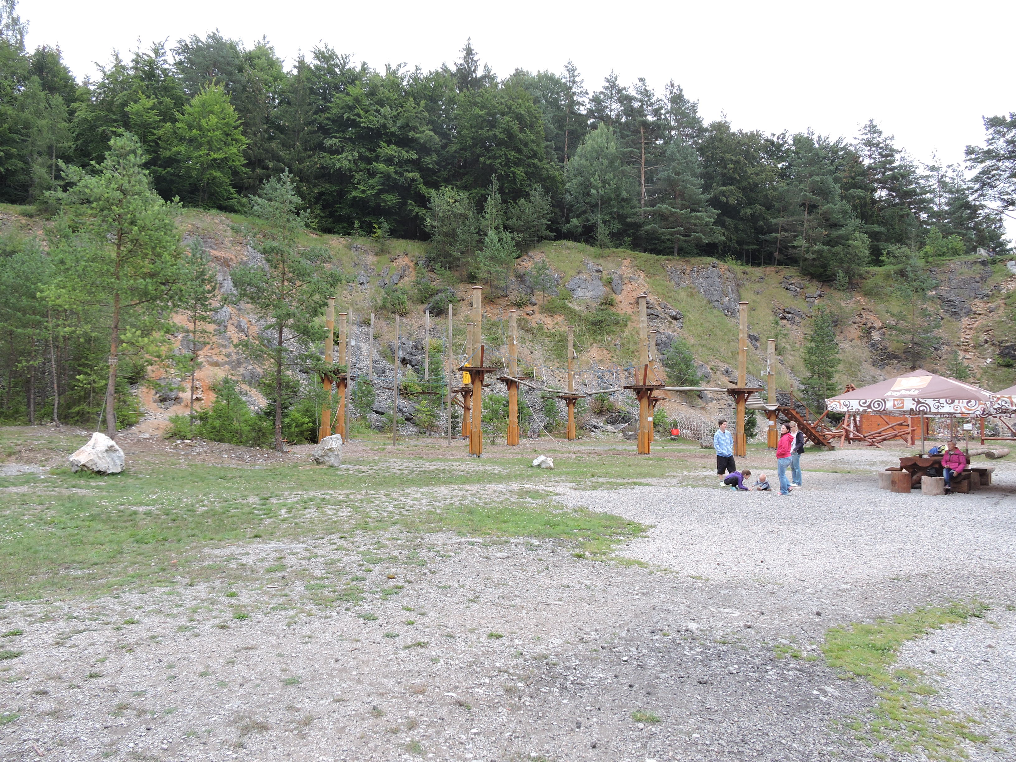 Občerstvení v Lanovém parku foto 2