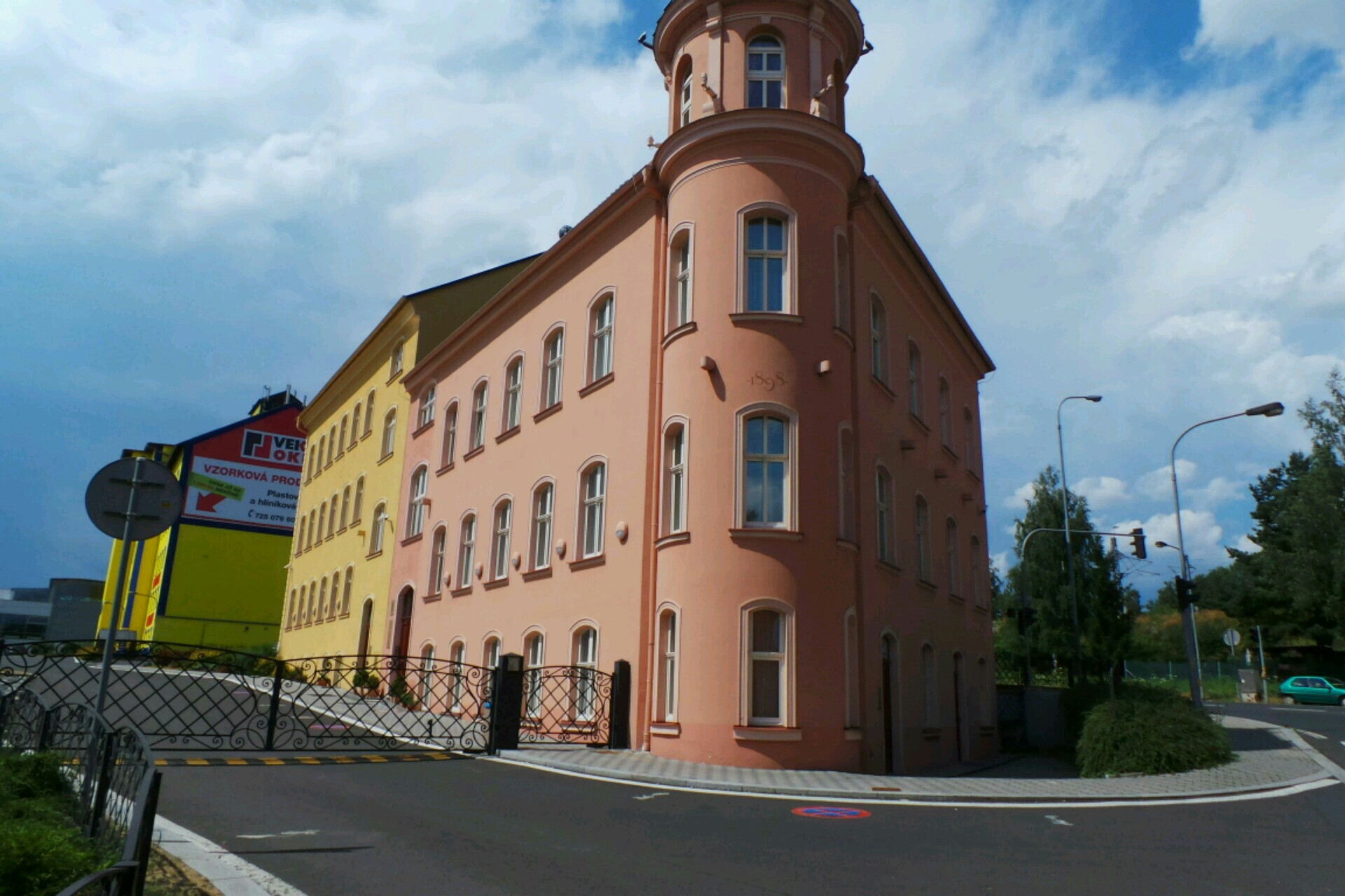 W & P EURONOVA, s.r.o.