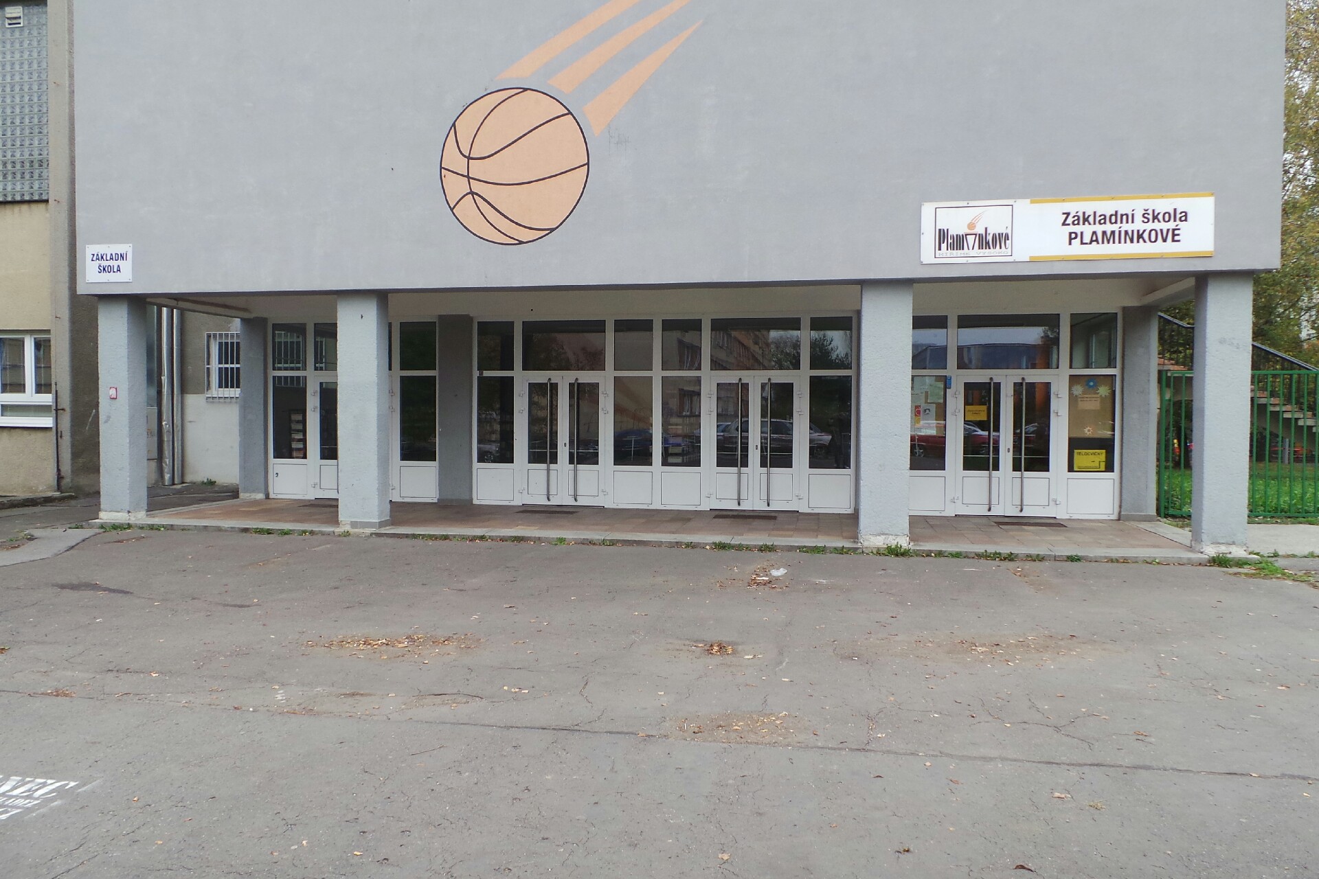 Základní škola Plamínkové