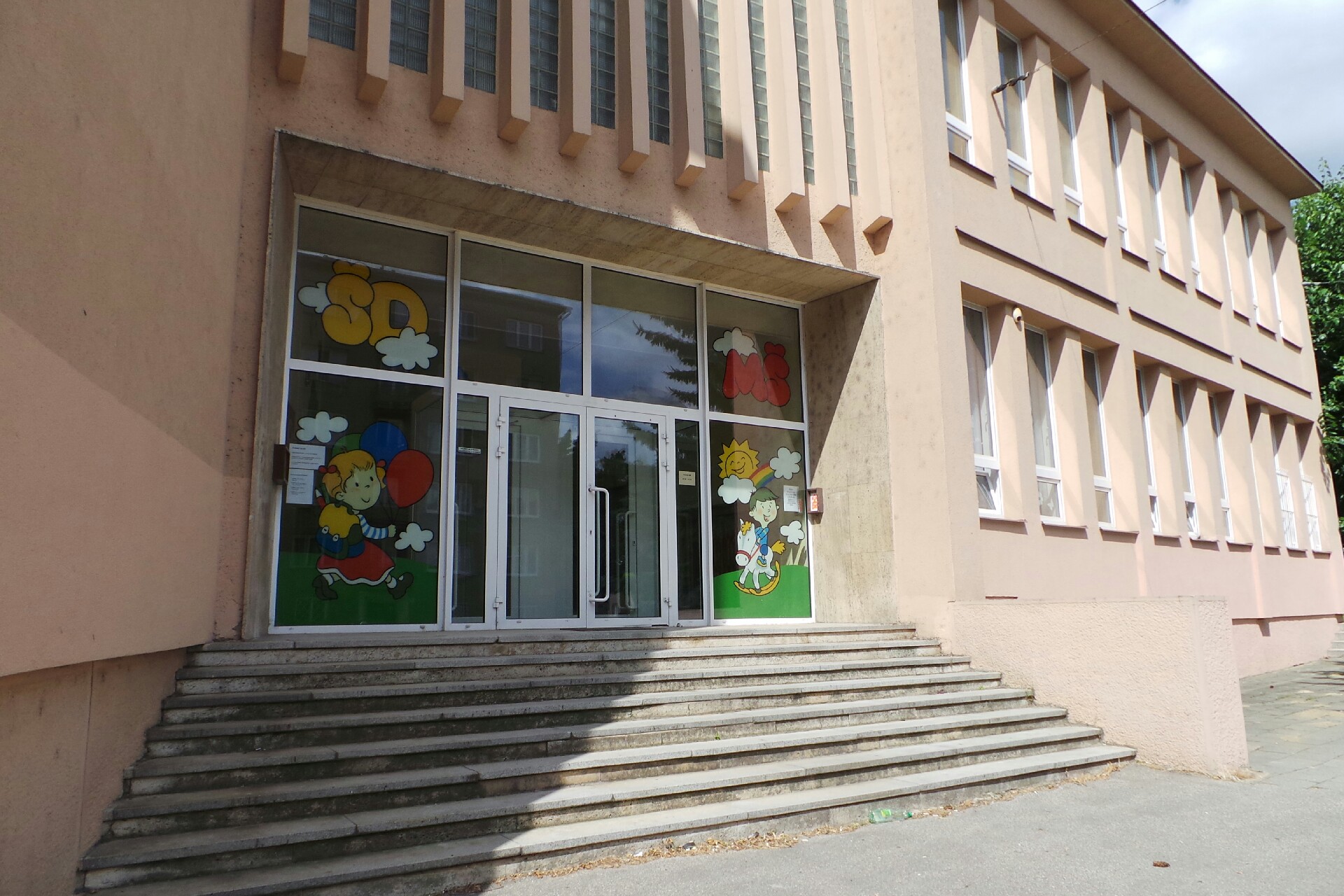 ZŠ a MŠ Brno, Merhautova