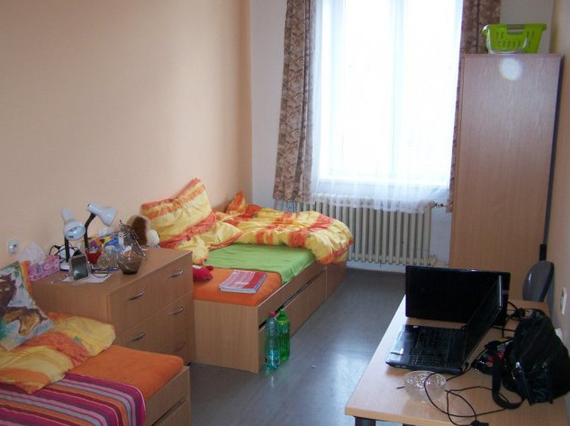 Obchodní akademie a Střední odborná škola logistická, Opava foto 4