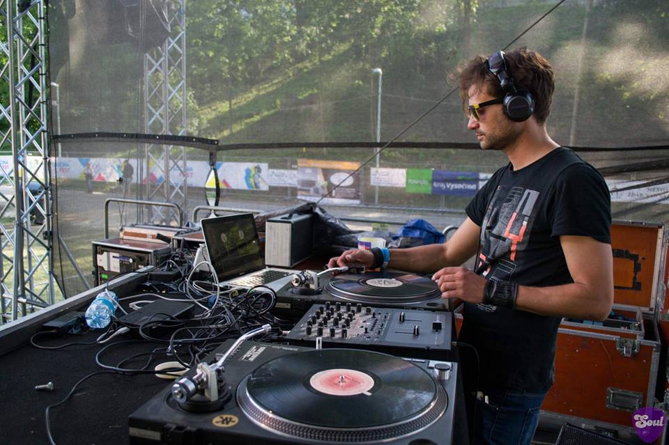 DJ Dekades foto 2