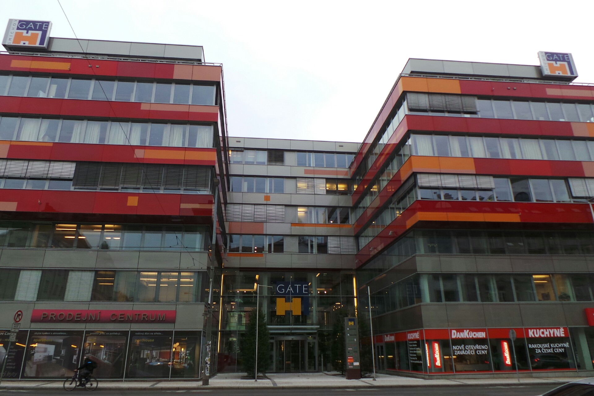 Smíchov Gate, s.r.o. foto 1