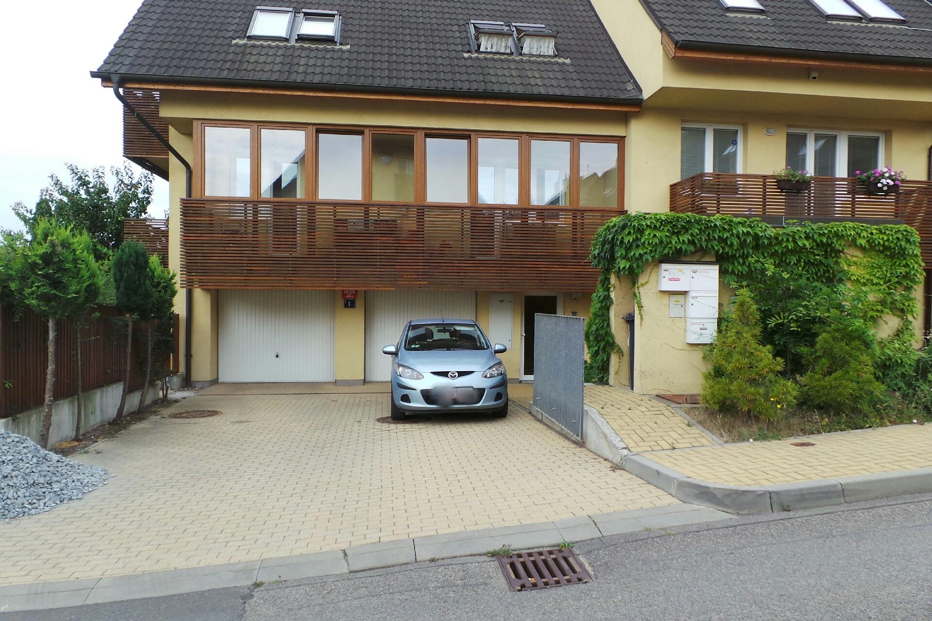 Gallery service, s.r.o.