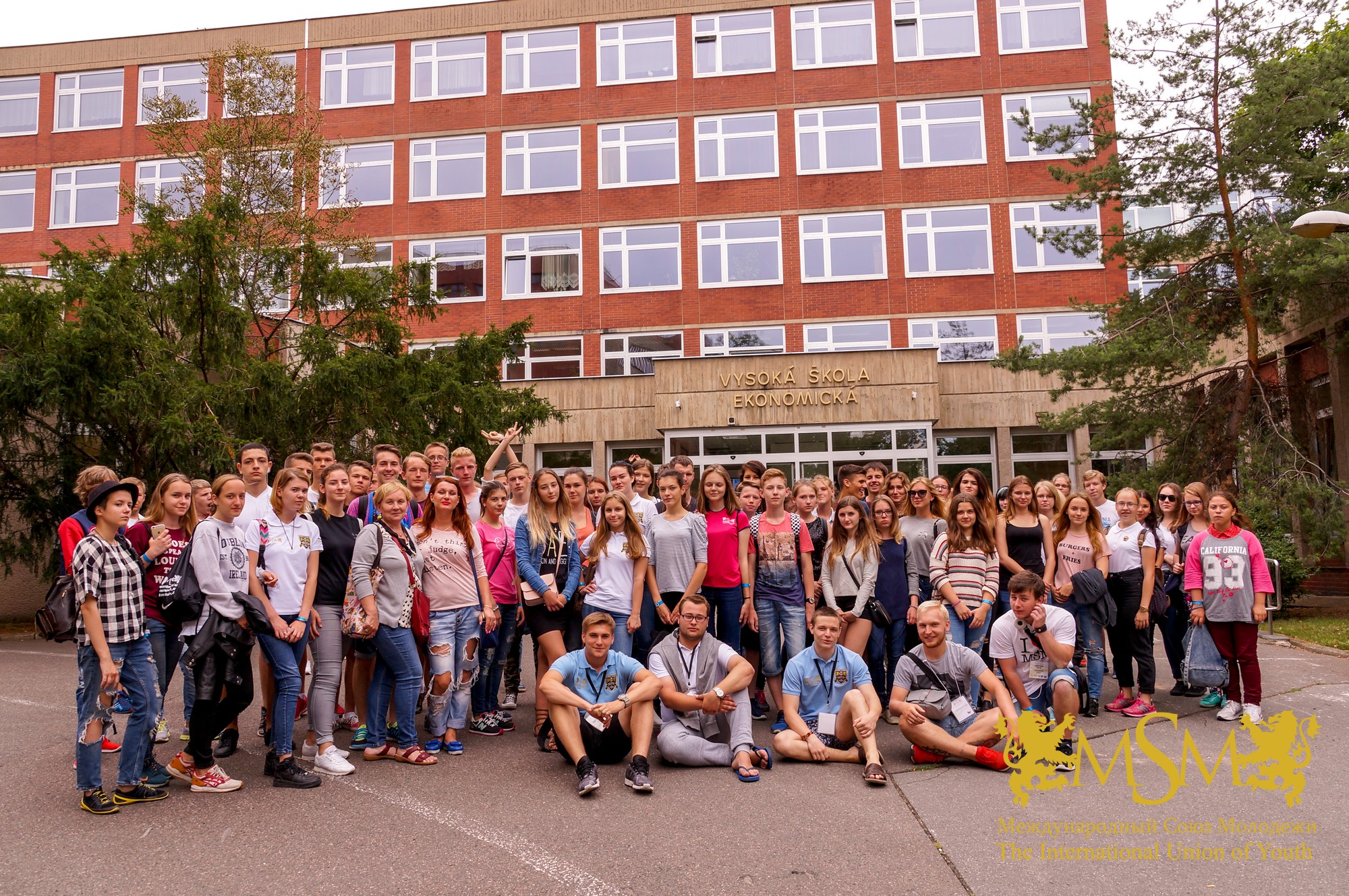 Mezinárodní Svaz Mládeže foto 3