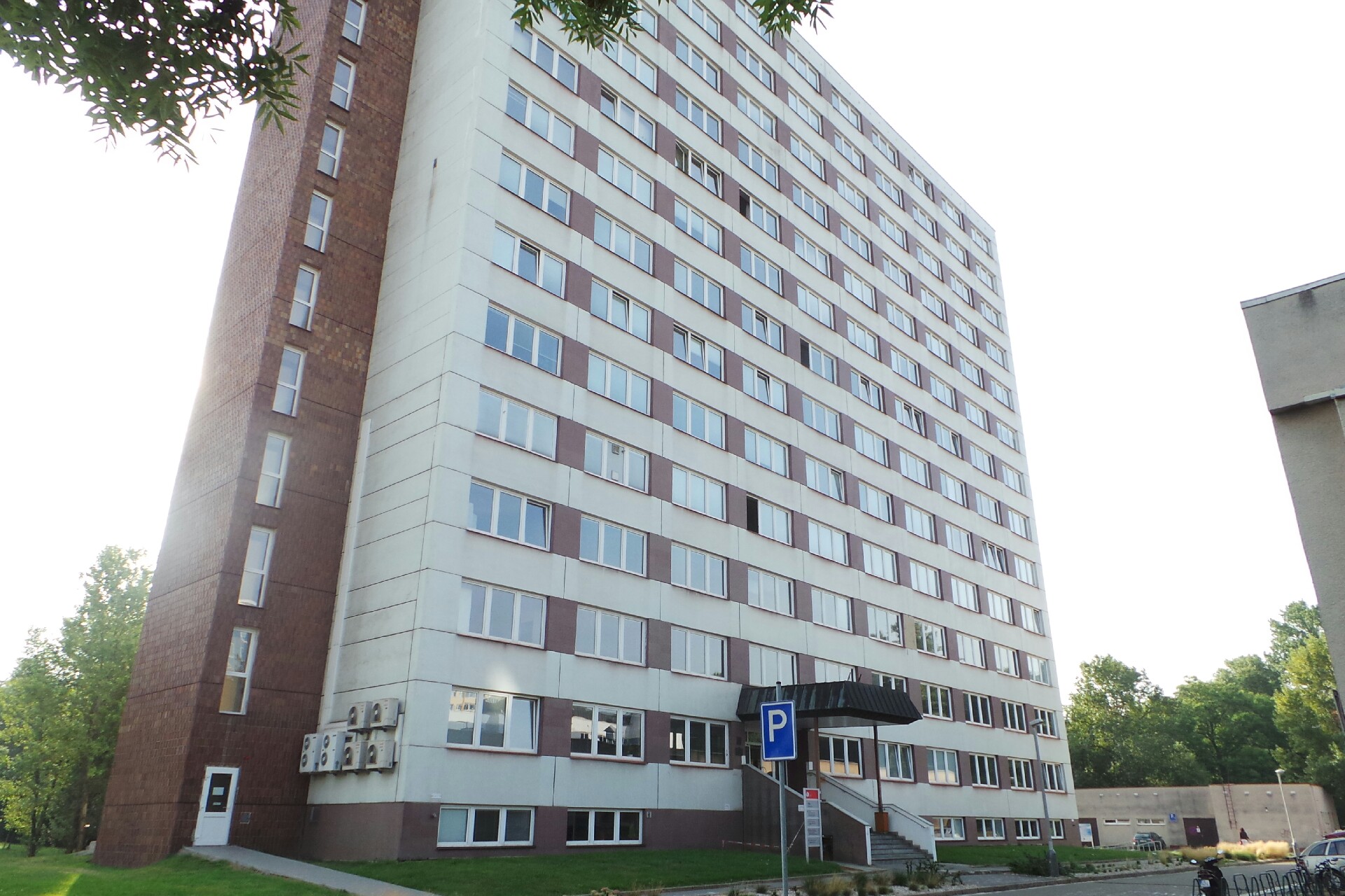 Univerzita Pardubice - Ústav aplikované fyziky a matematiky Fakulty chemicko-technologické