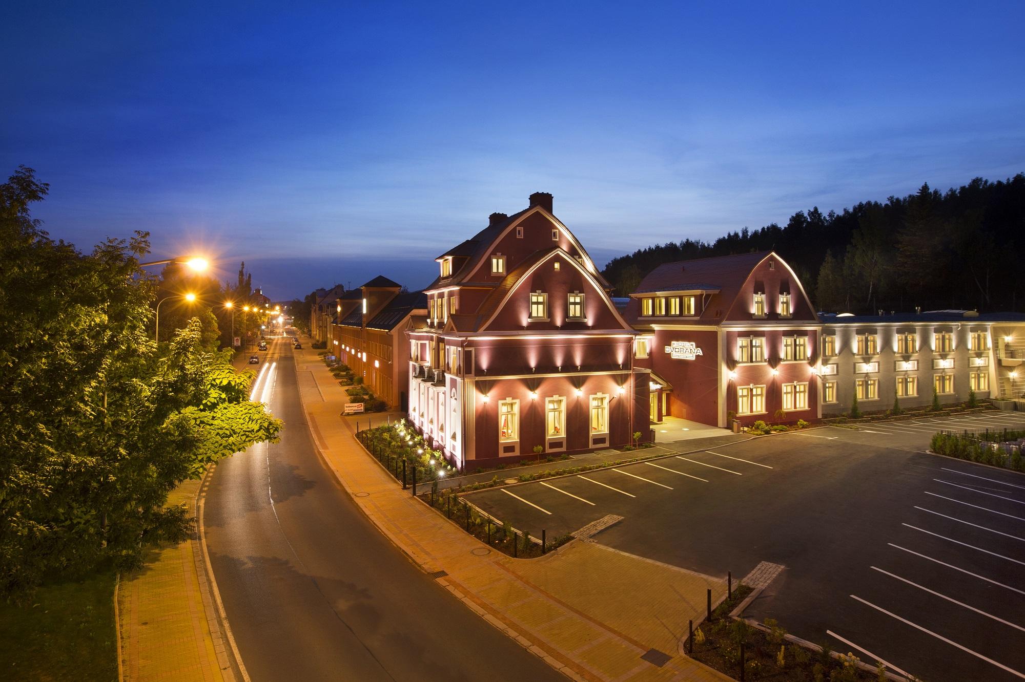 Centrum vzdělávání Dvorana v Hotelu Dvorana