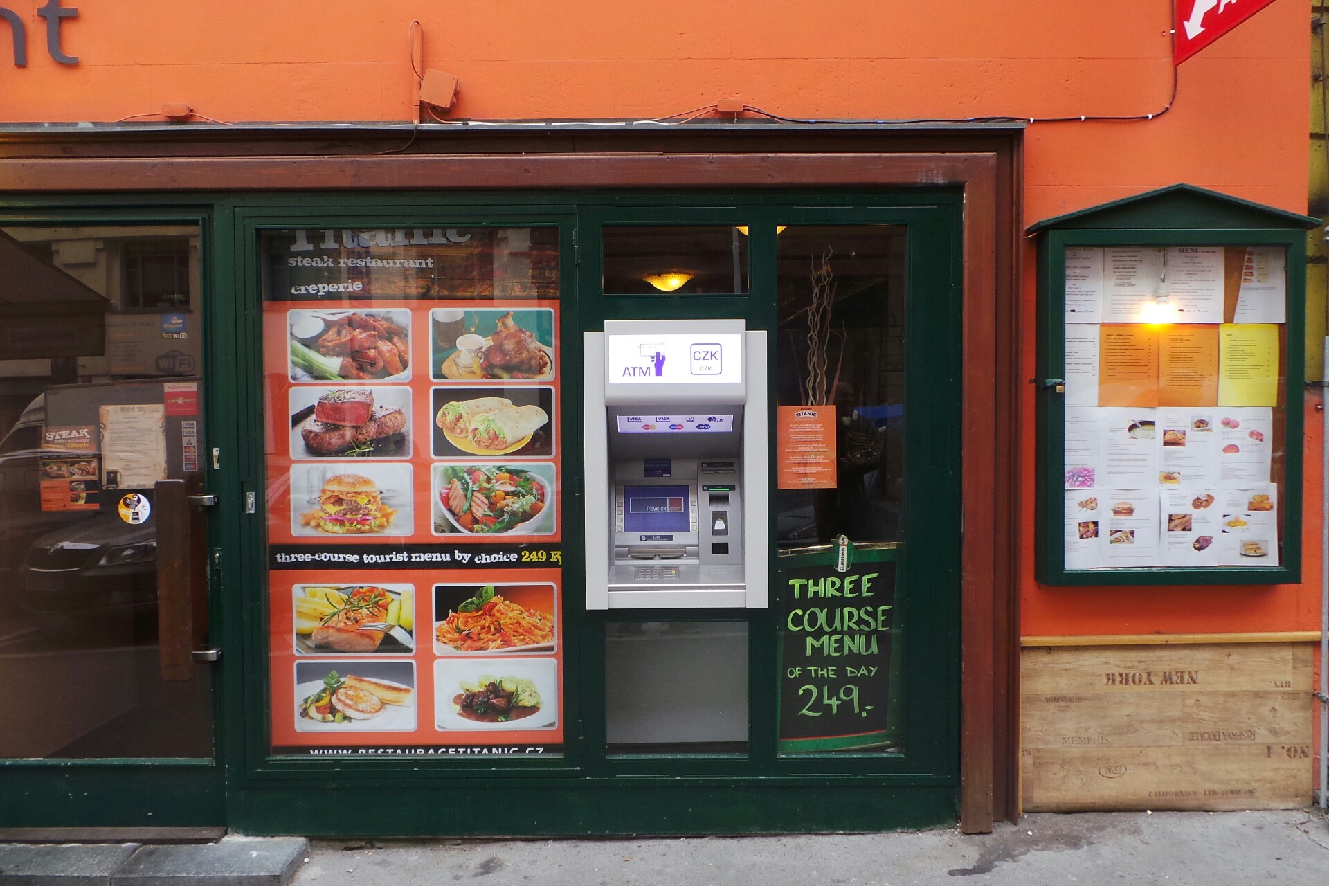 Bankomat Travelex ČR