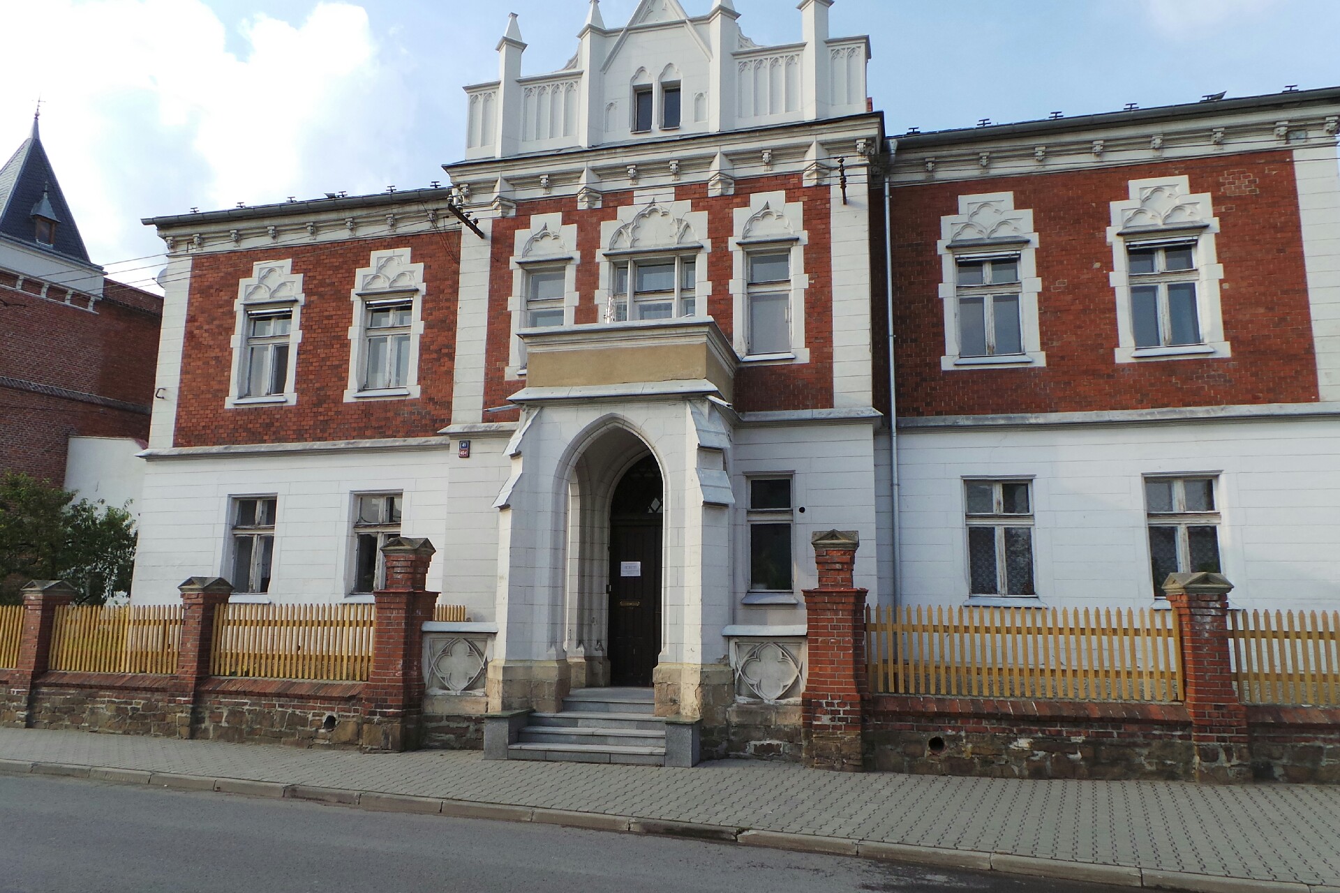 Římskokatolická farnost Kravaře