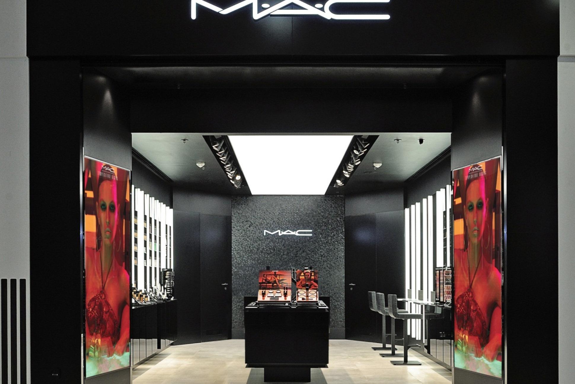 M.A.C - OC Nový Smíchov