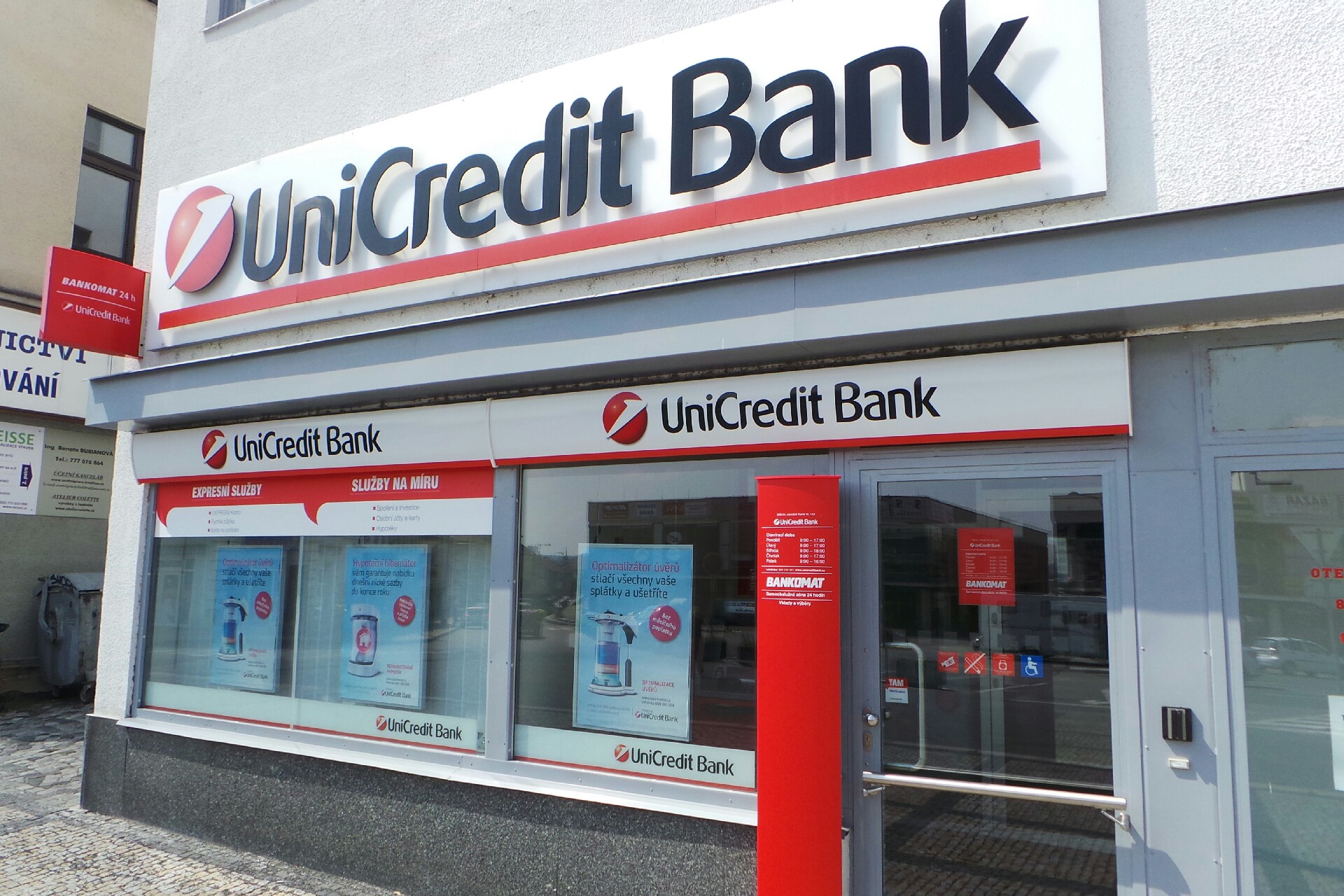 UniCredit Bank Czech Republic and Slovakia, a.s. foto 2