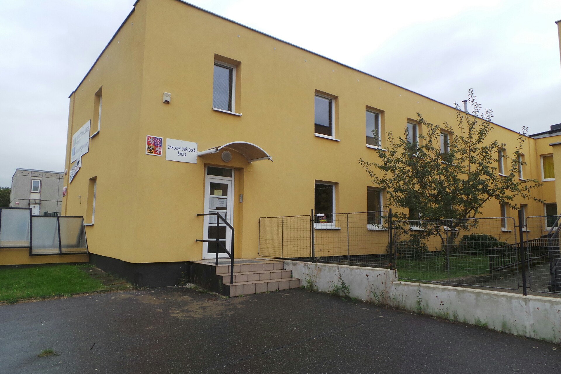 Základní umělecká škola, Praha 9, Ratibořická 30