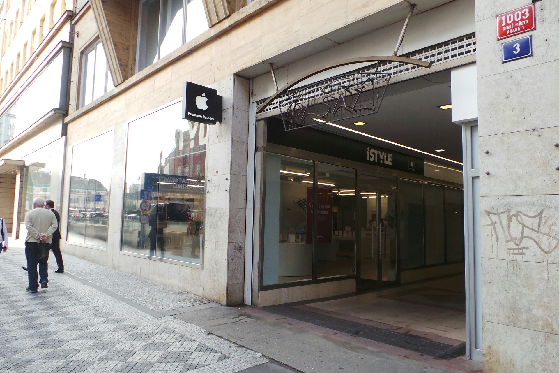 Mgr. Maxim Obukhov, advokát