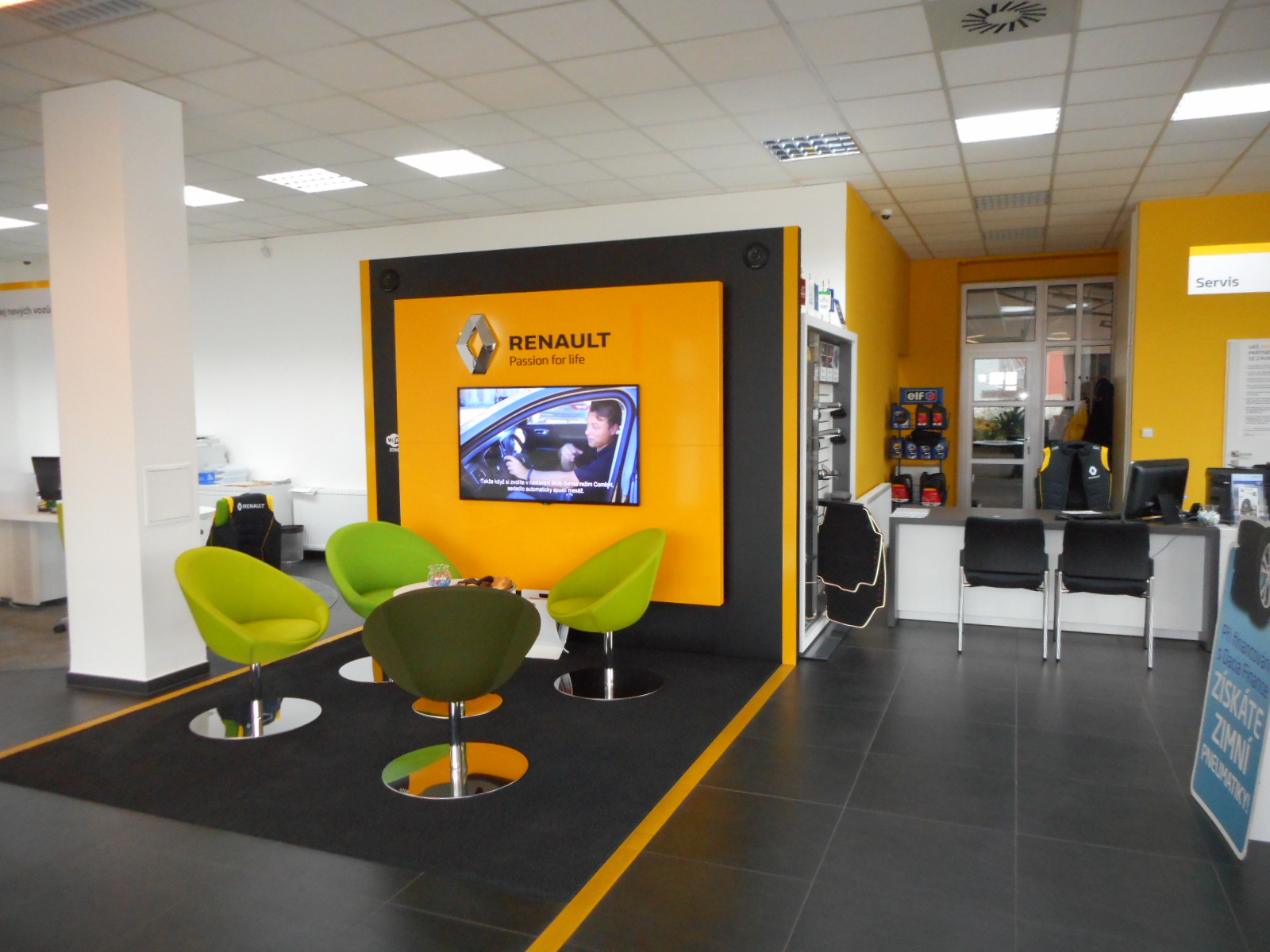 Auto Centrum Jih 2000 člen skupiny AUTO UH a.s. foto 3