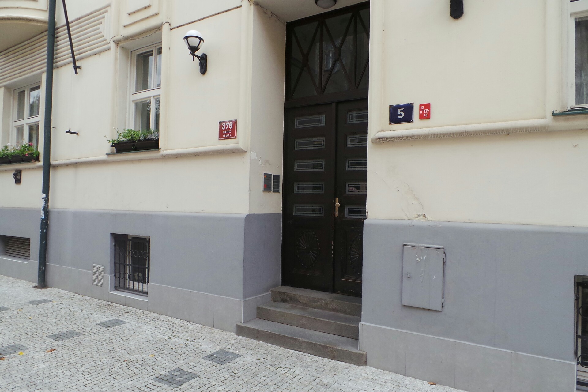 E M E S spol. s r.o.