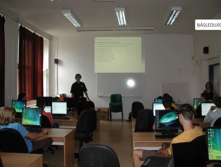 Gymnázium, Praha 10, Voděradská 2 foto 5
