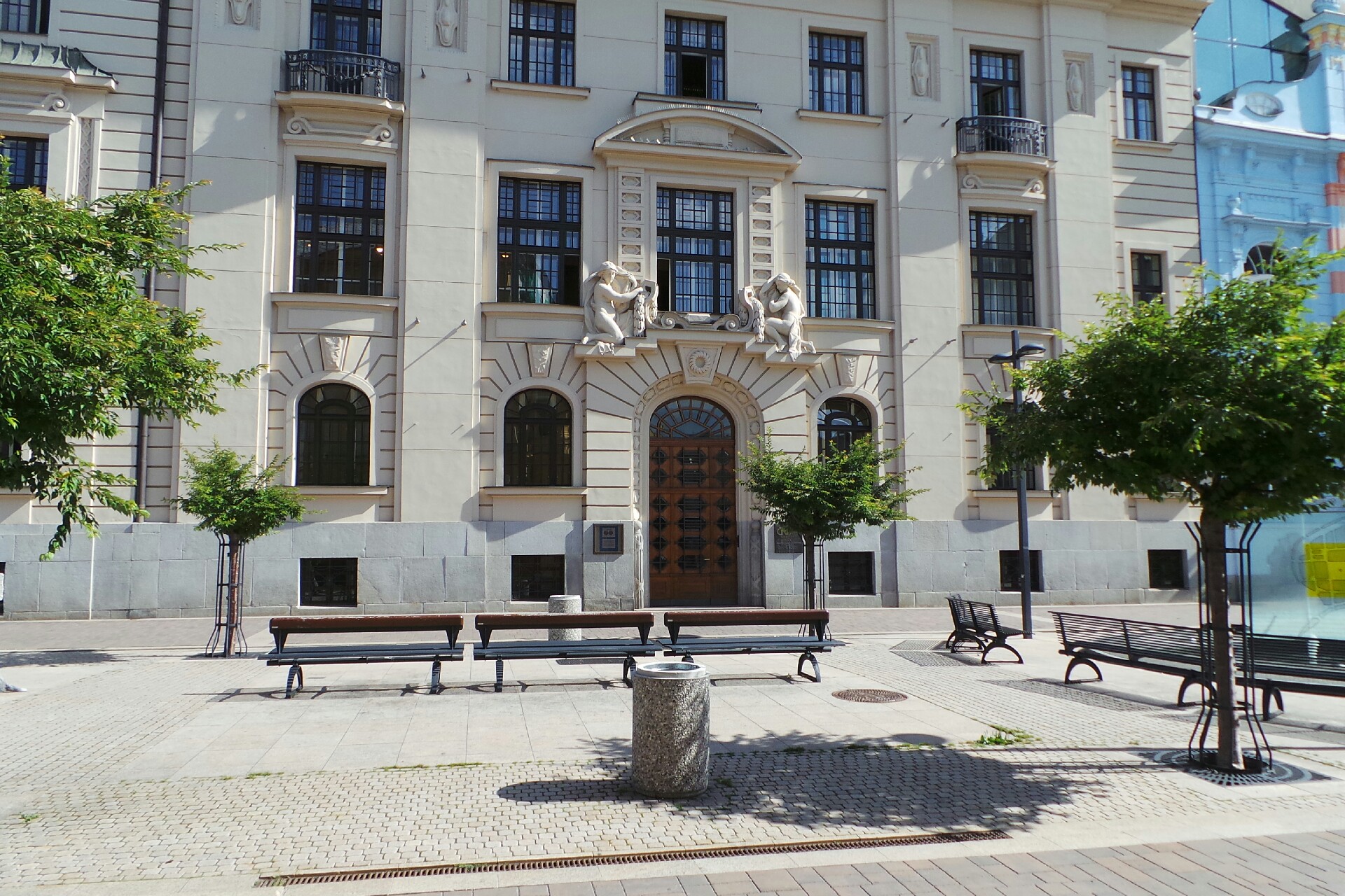 ČESKÁ NÁRODNÍ BANKA