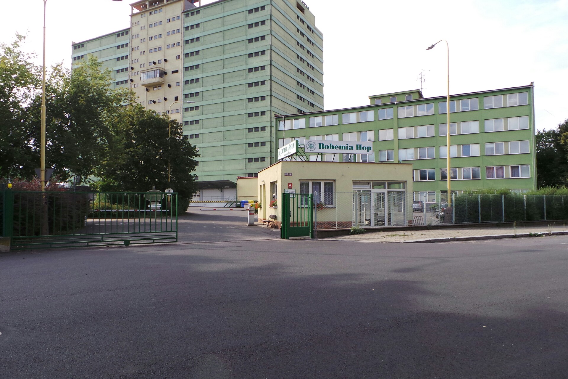 CHMELAŘSTVÍ, družstvo Žatec