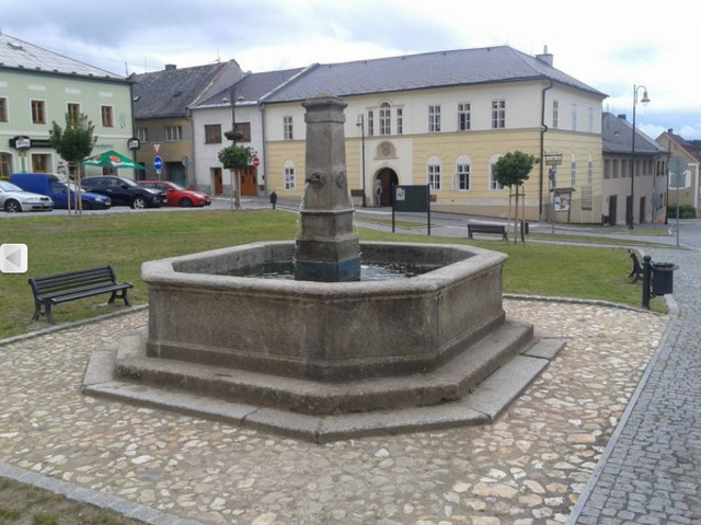 Město Toužim - městský úřad foto 4