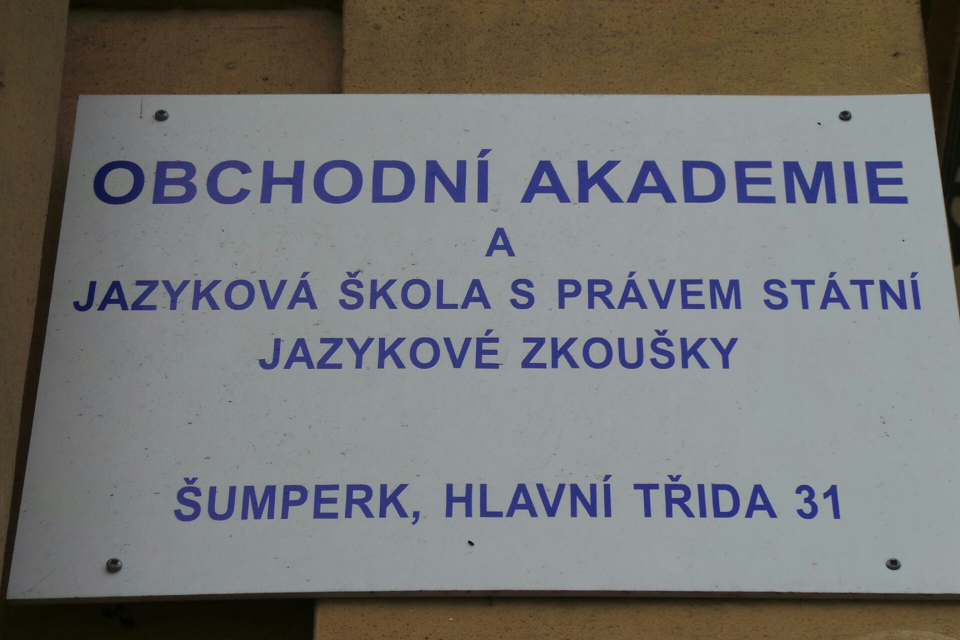 Obchodní akademie a Jazyková škola s právem státní jazykové zkoušky, Šumperk, Hlavní třída 31