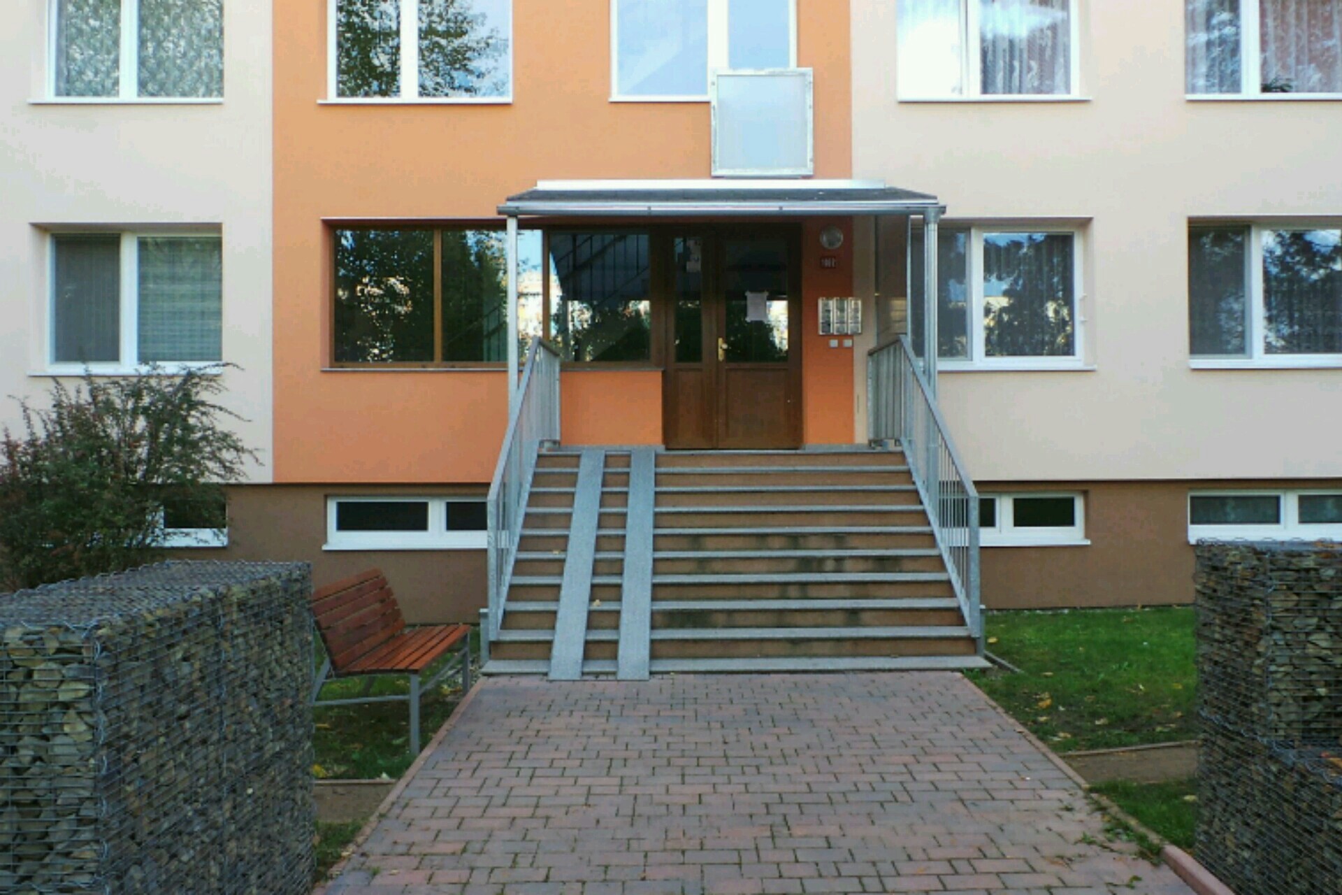 Bytové družstvo Na Výsluní 1062-1064