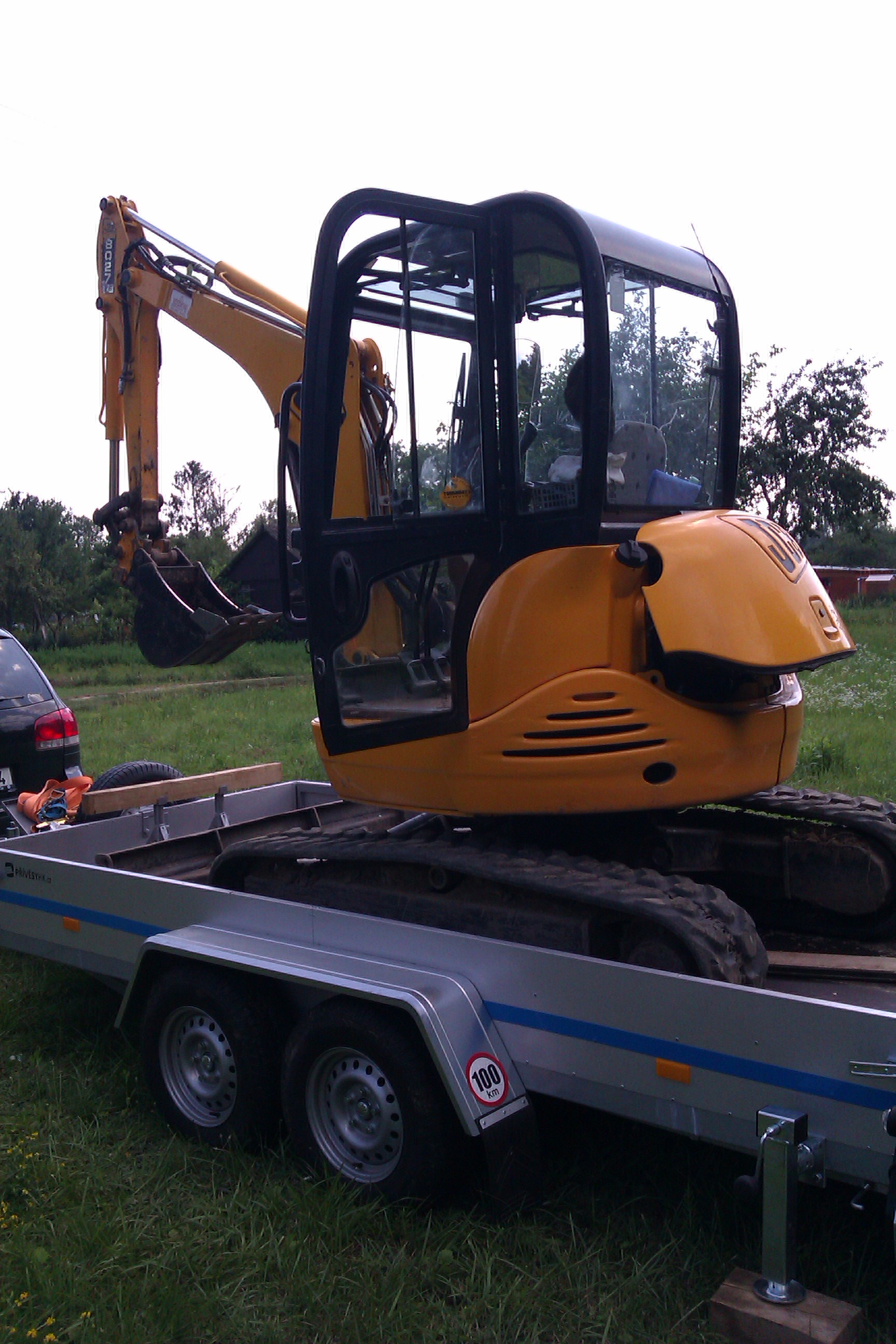 Milan Hoss - ZEMNÍ A VÝKOPOVÉ PRÁCE - AUTODOPRAVA foto 2