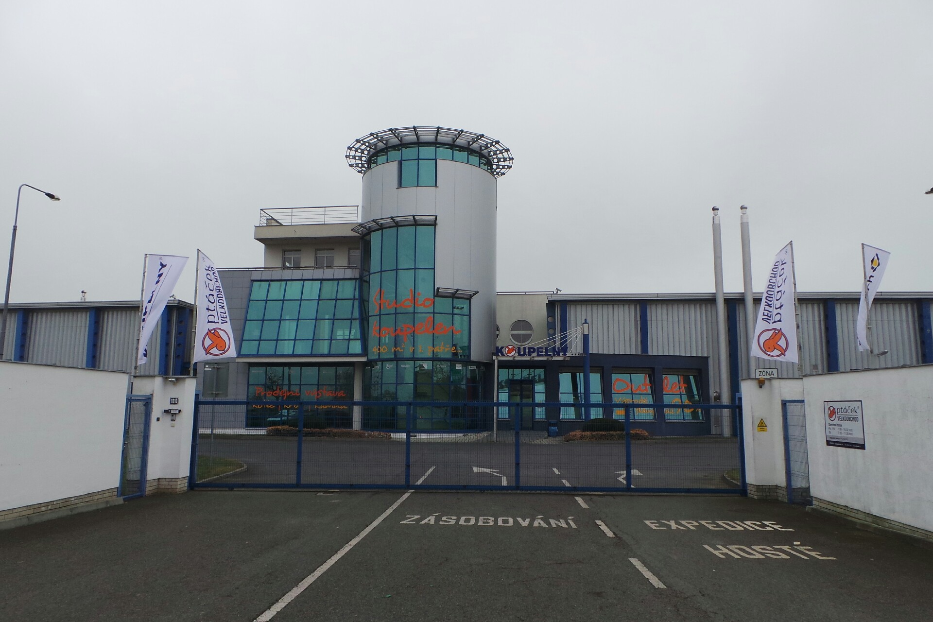 PTÁČEK: topení-voda-plyn