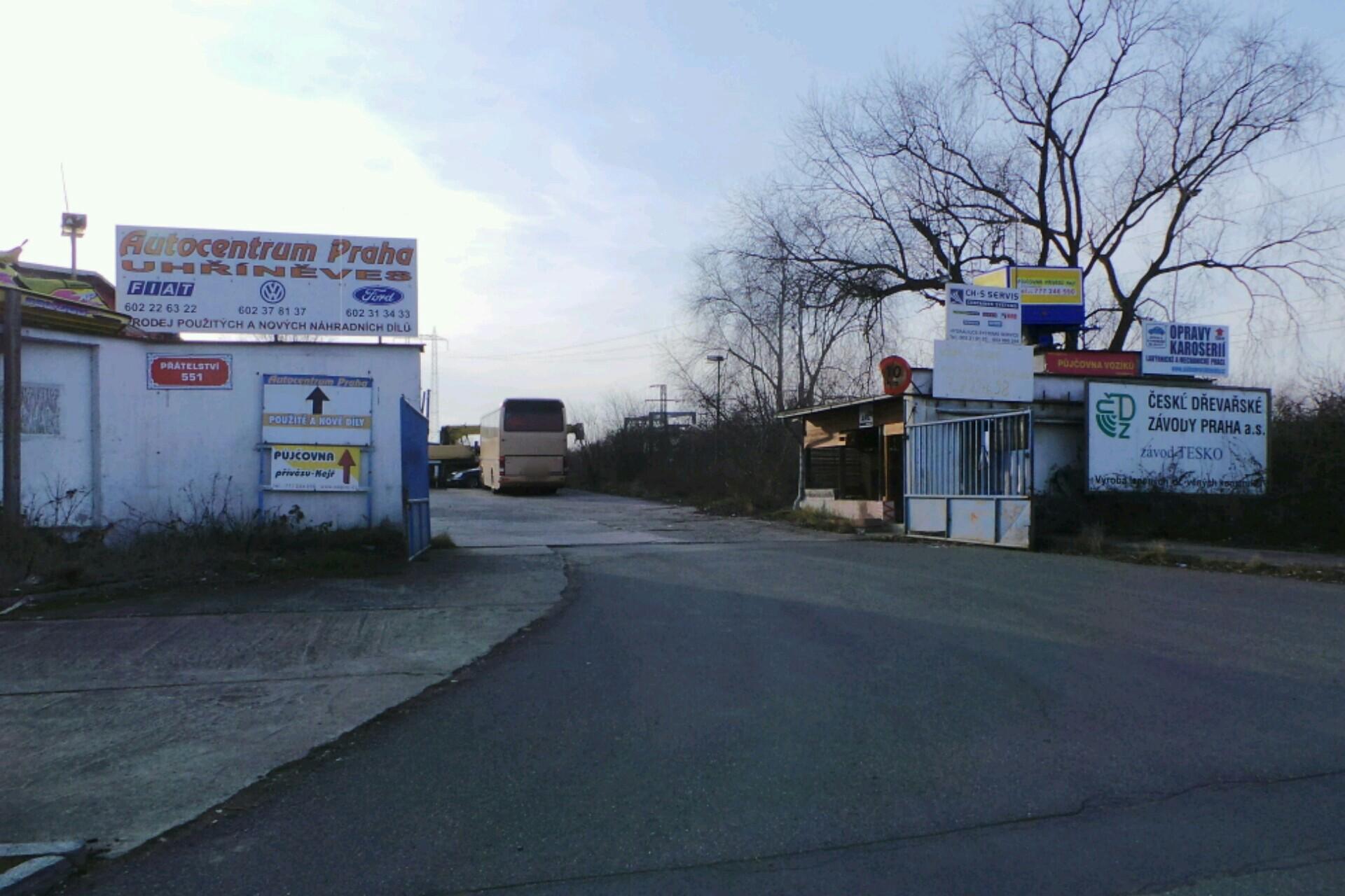 AUTOCENTRUM PRAHA - UHŘÍNĚVES, s.r.o.