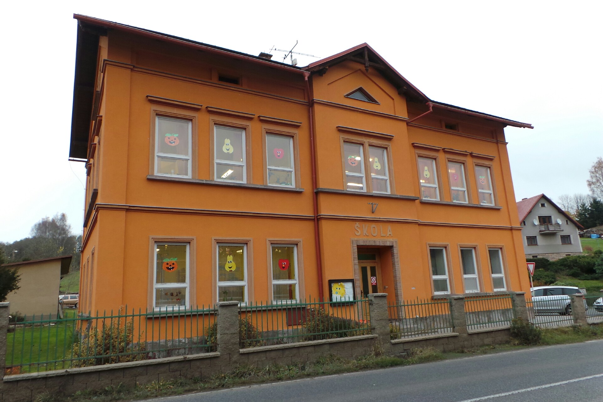 Základní škola Slaná