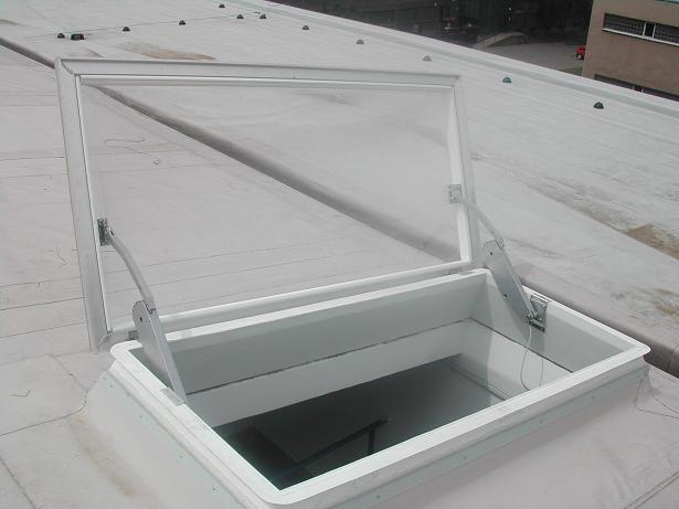 Puloplastics - STŘEŠNÍ BODOVÉ SVĚTLÍKY foto 1