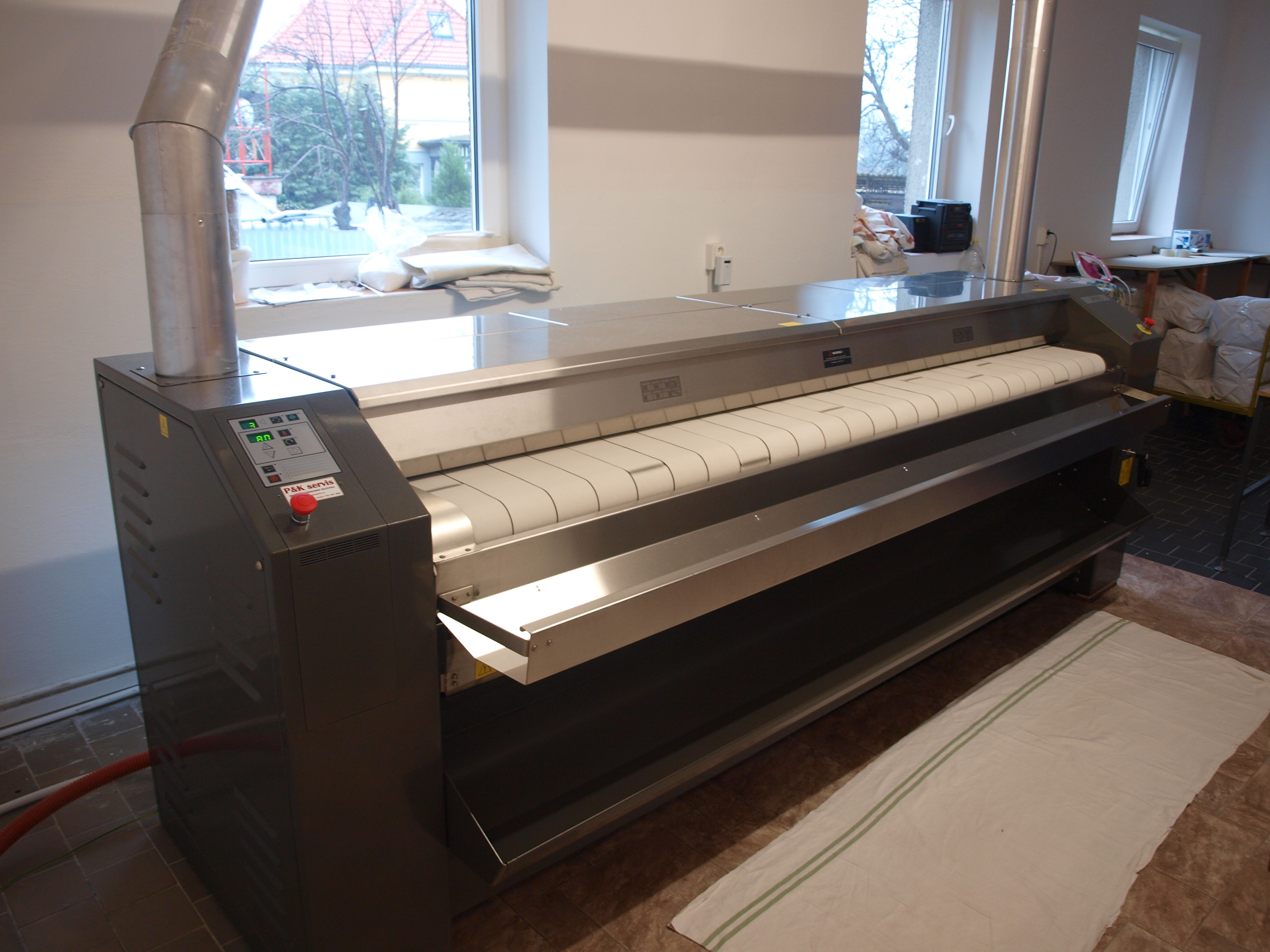 Pertec s.r.o. – Prací síla pro instituce i domácnosti foto 3