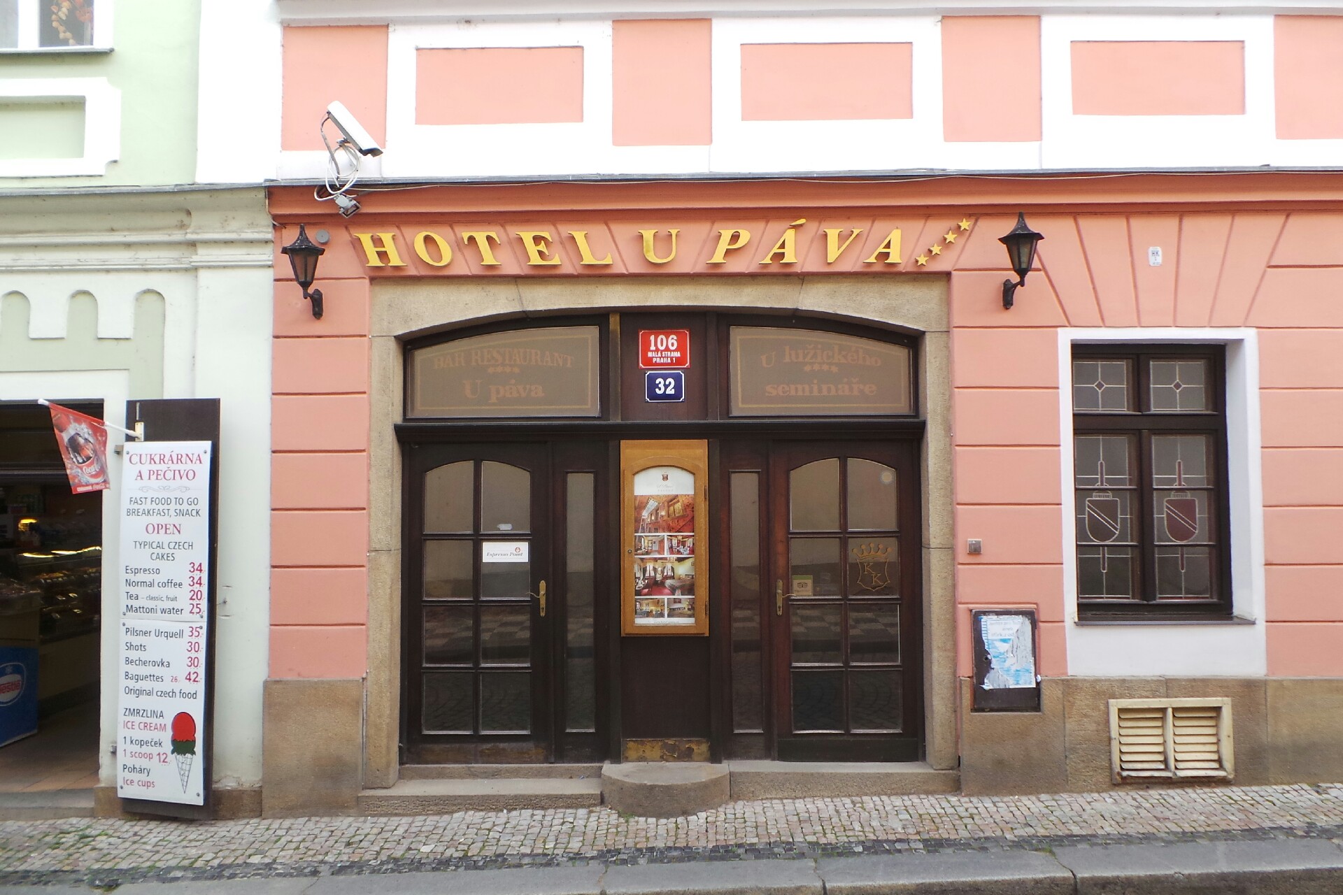 Hotel u Páva
