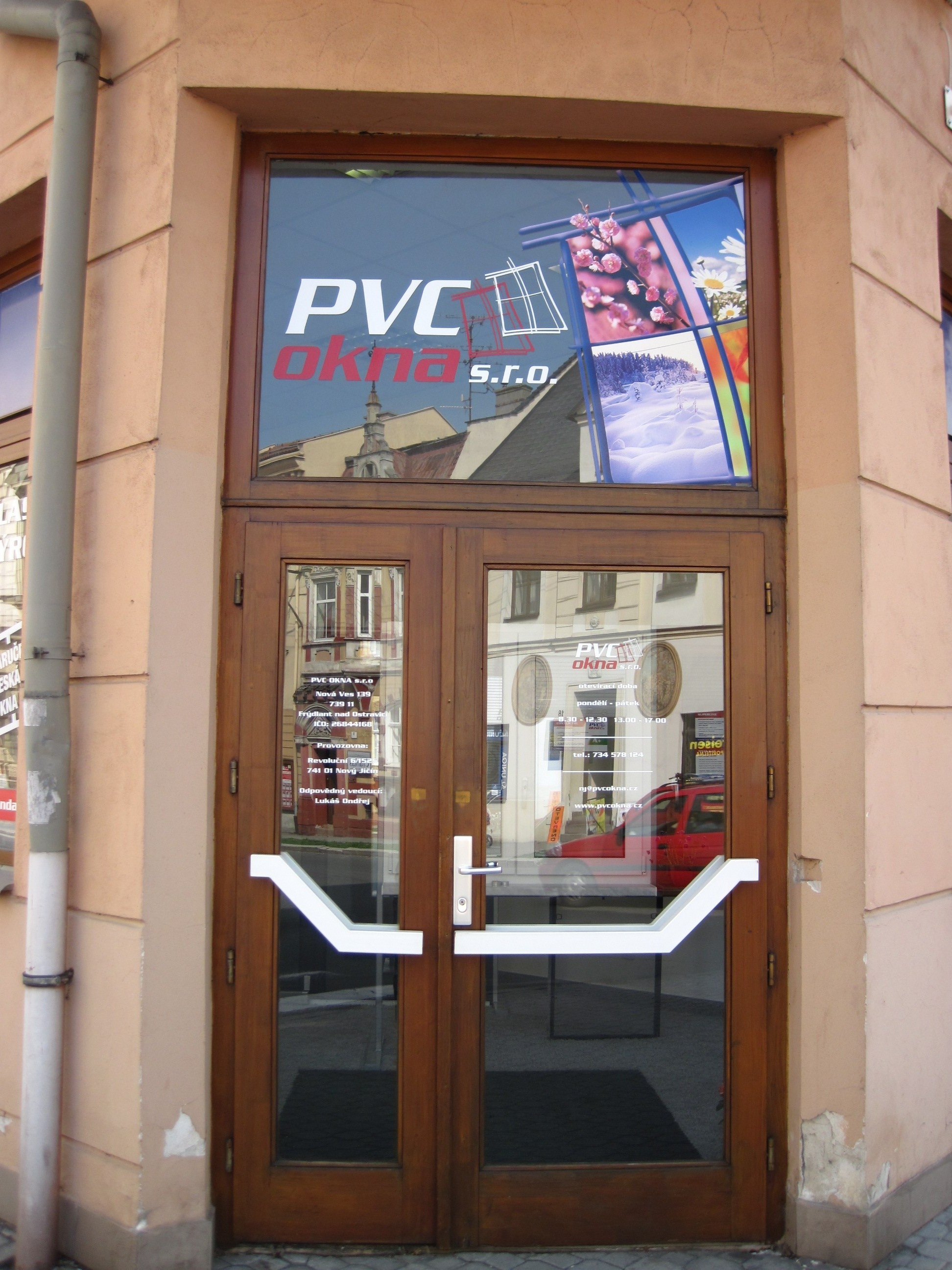 PVC OKNA s.r.o. - Plastová okna a dveře foto 2