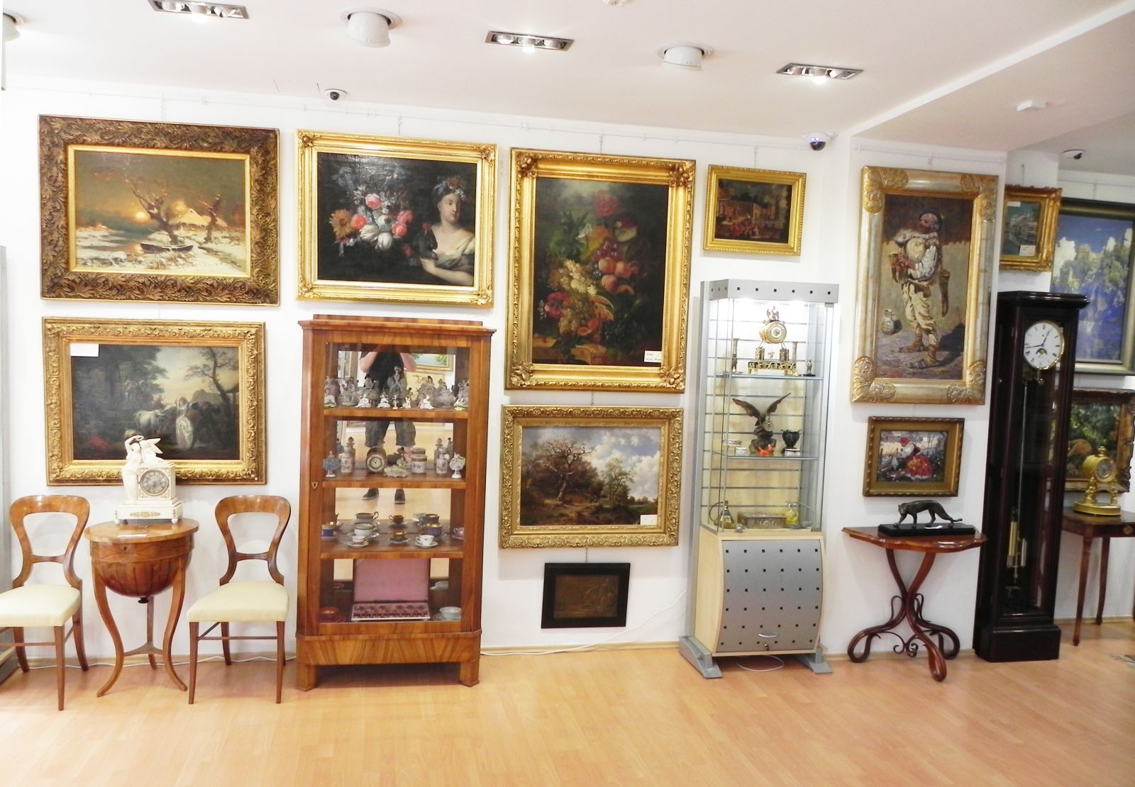 Starožitnosti - Galerie USTAR s.r.o. foto 3