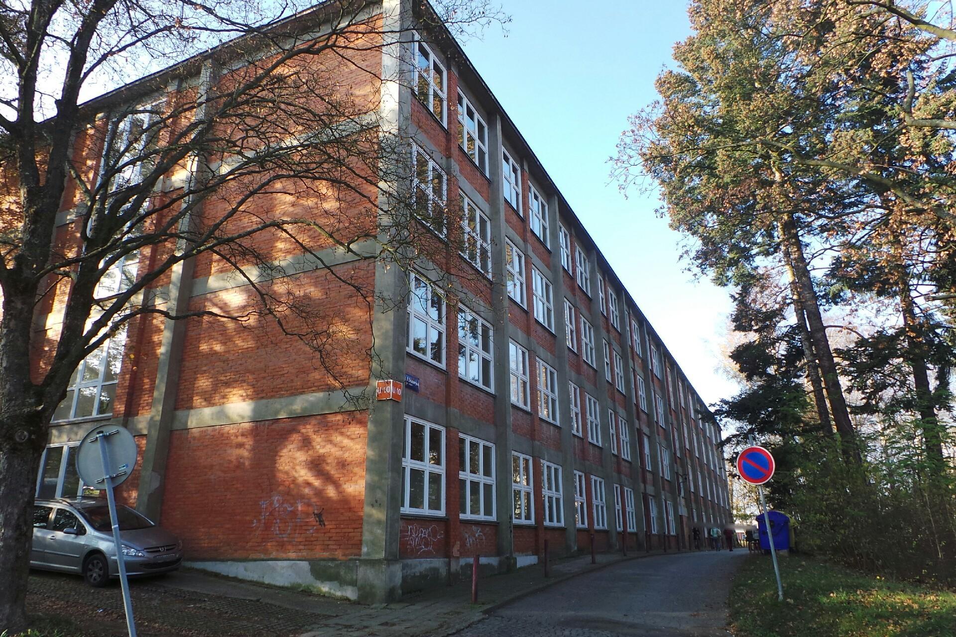 Ústav pedagogických věd Fakulty  humanitních studií