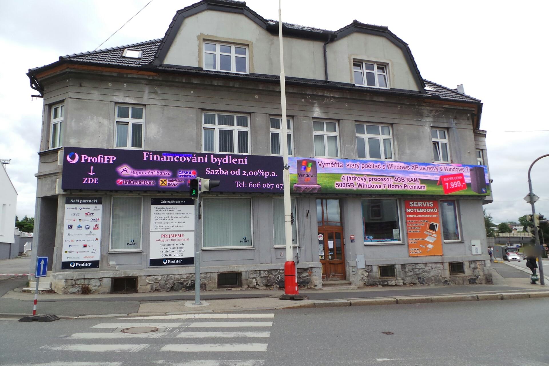 Macháčková Jana, JUDr., advokát