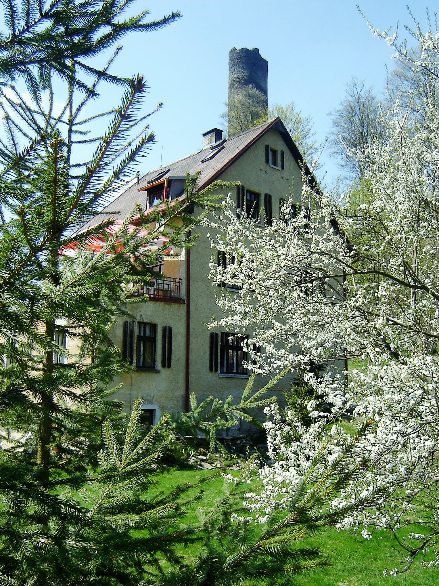 Podhradí - obecní úřad foto 2