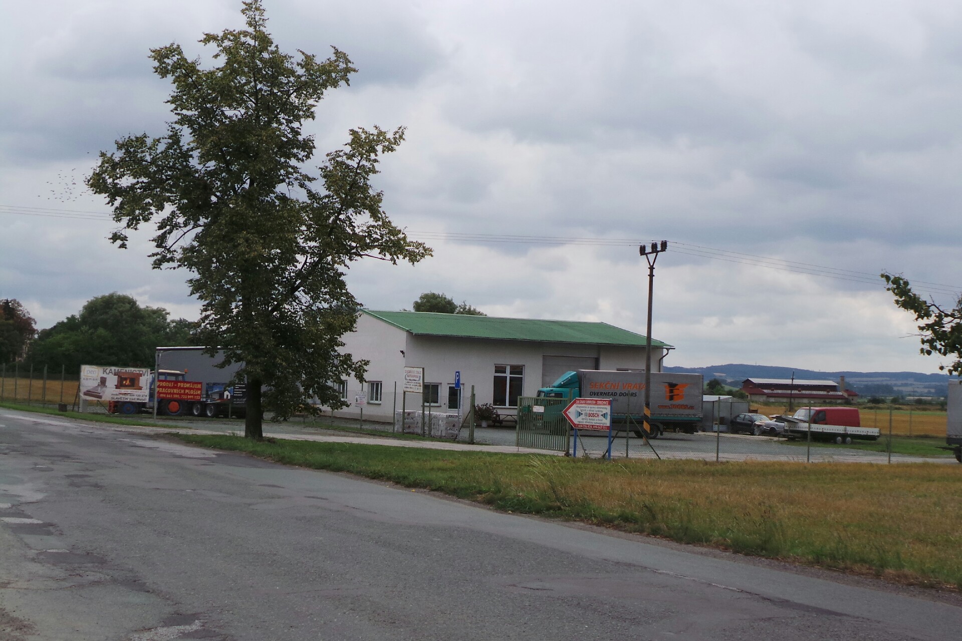 Milan Hofman - bazar zemědělských strojů