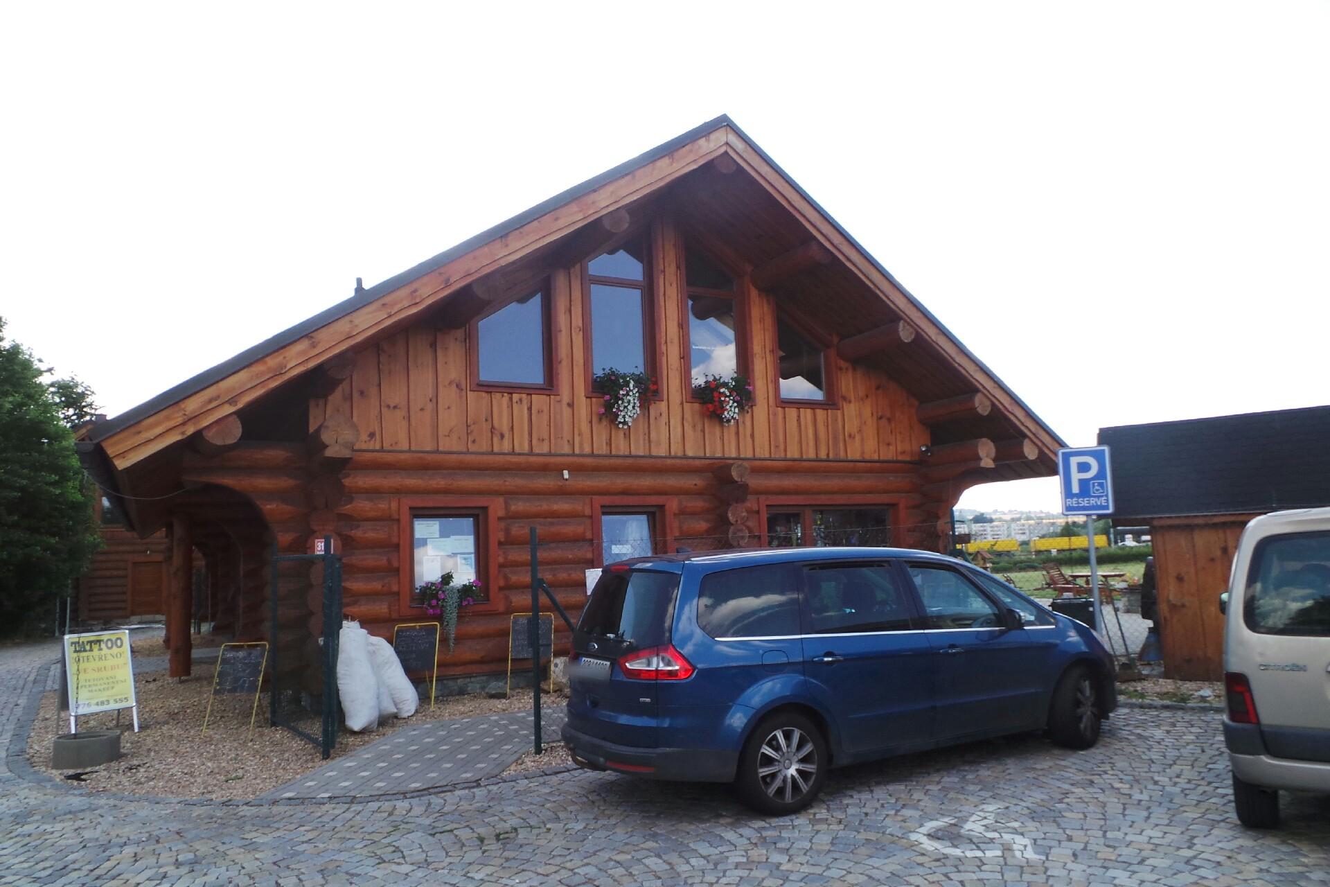 Zahradní centrum s cukrárnou