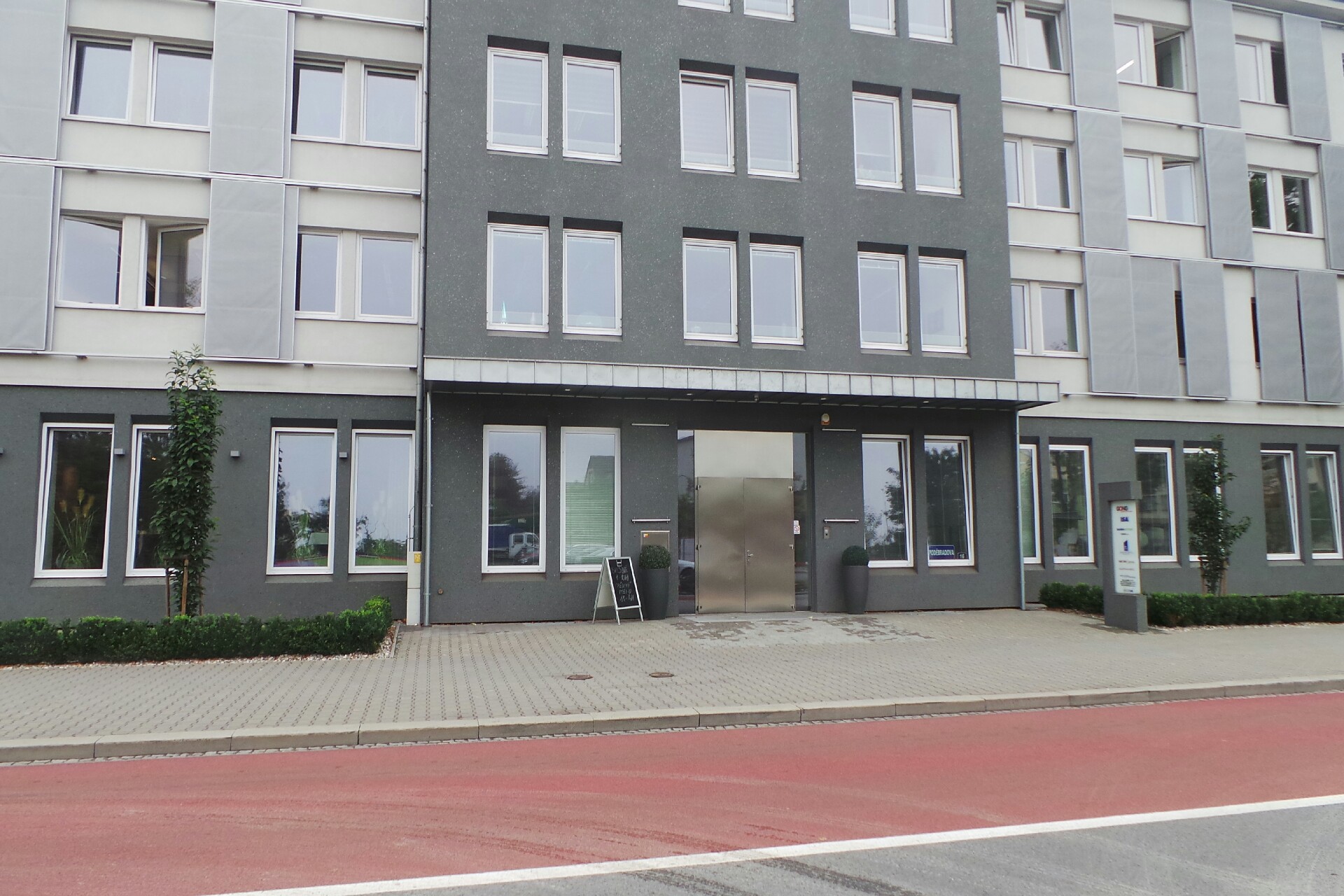 Mgr. Eva Ostruszka Klusová, advokátka