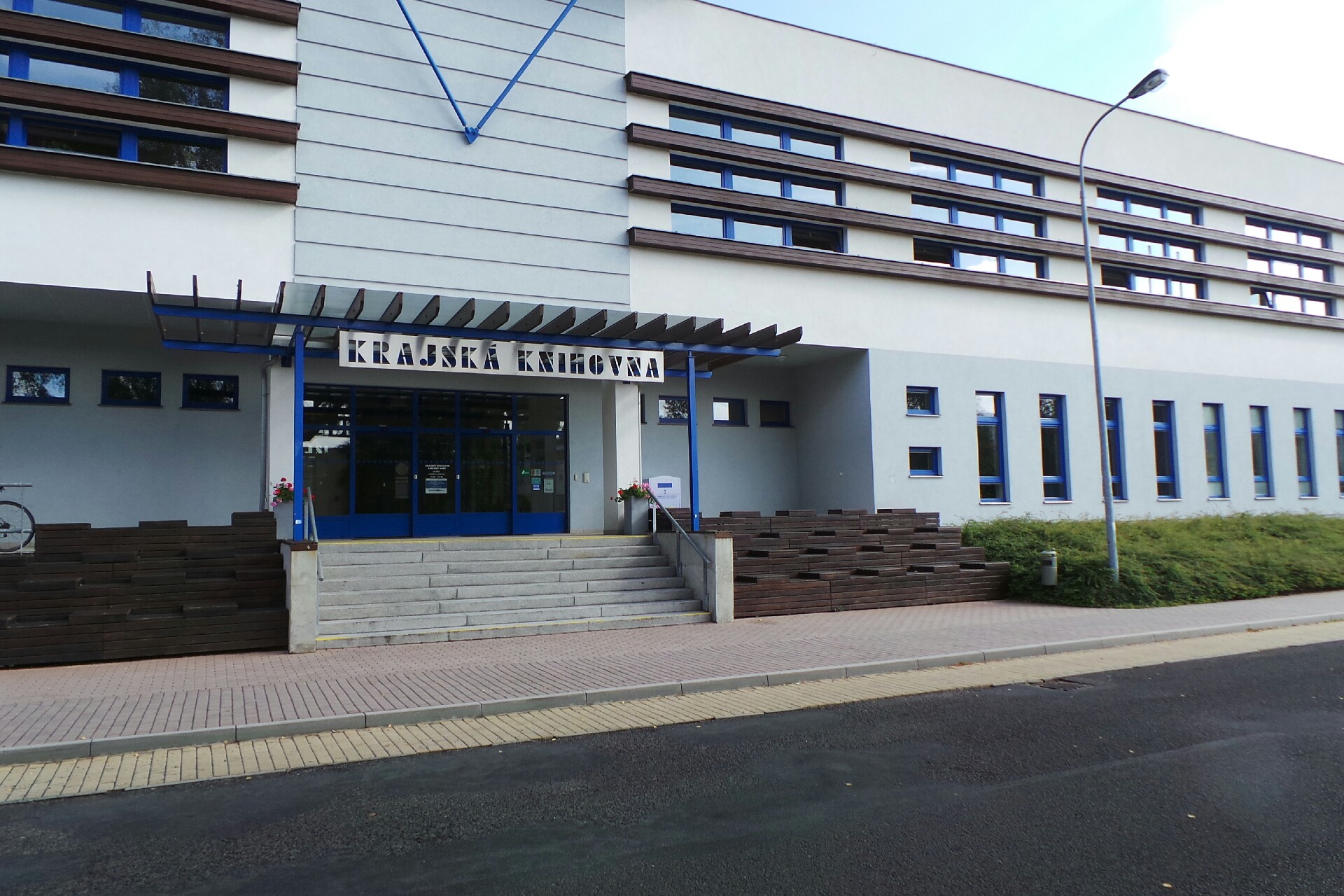 Krajská knihovna Karlovy Vary foto 2