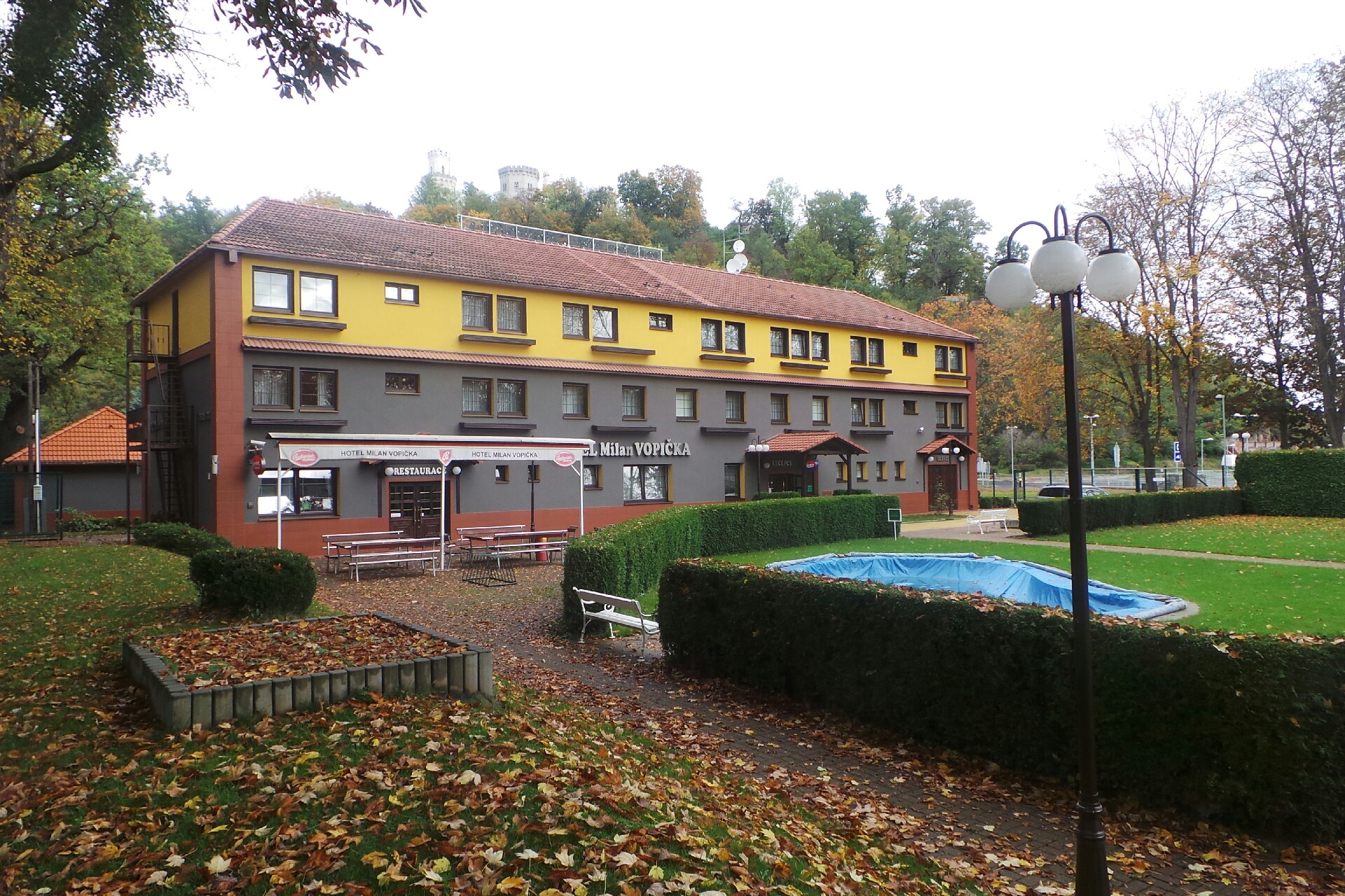 TENNIS CENTER HLUBOKÁ, s.r.o.