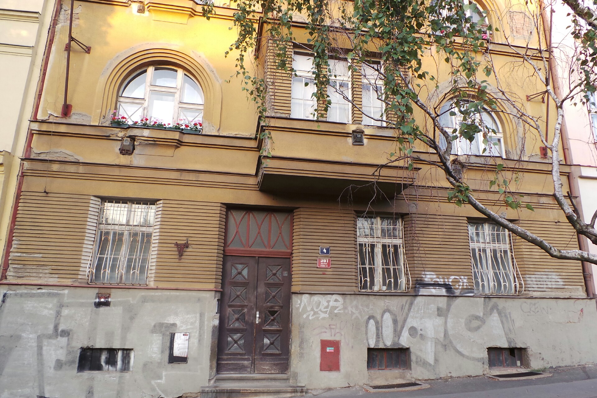 JUDr. Irena Viková, advokátka