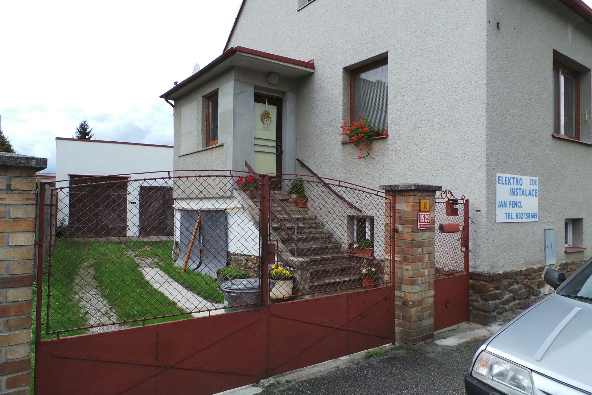 Elektromontážní a elektroinstalační práce - Jan Fencl